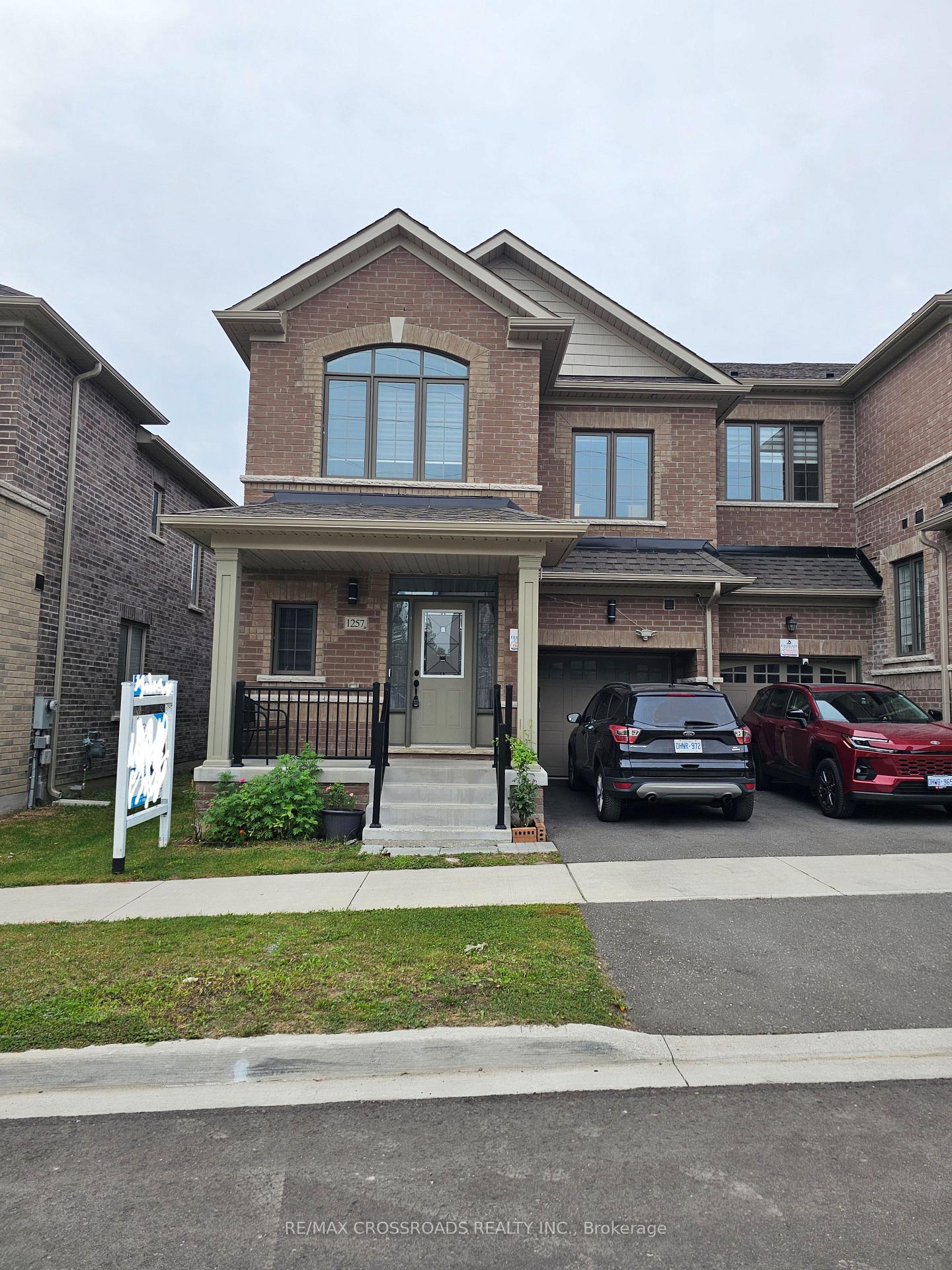 1257 Aquarius Trail, Pickering, On L1x 0l9