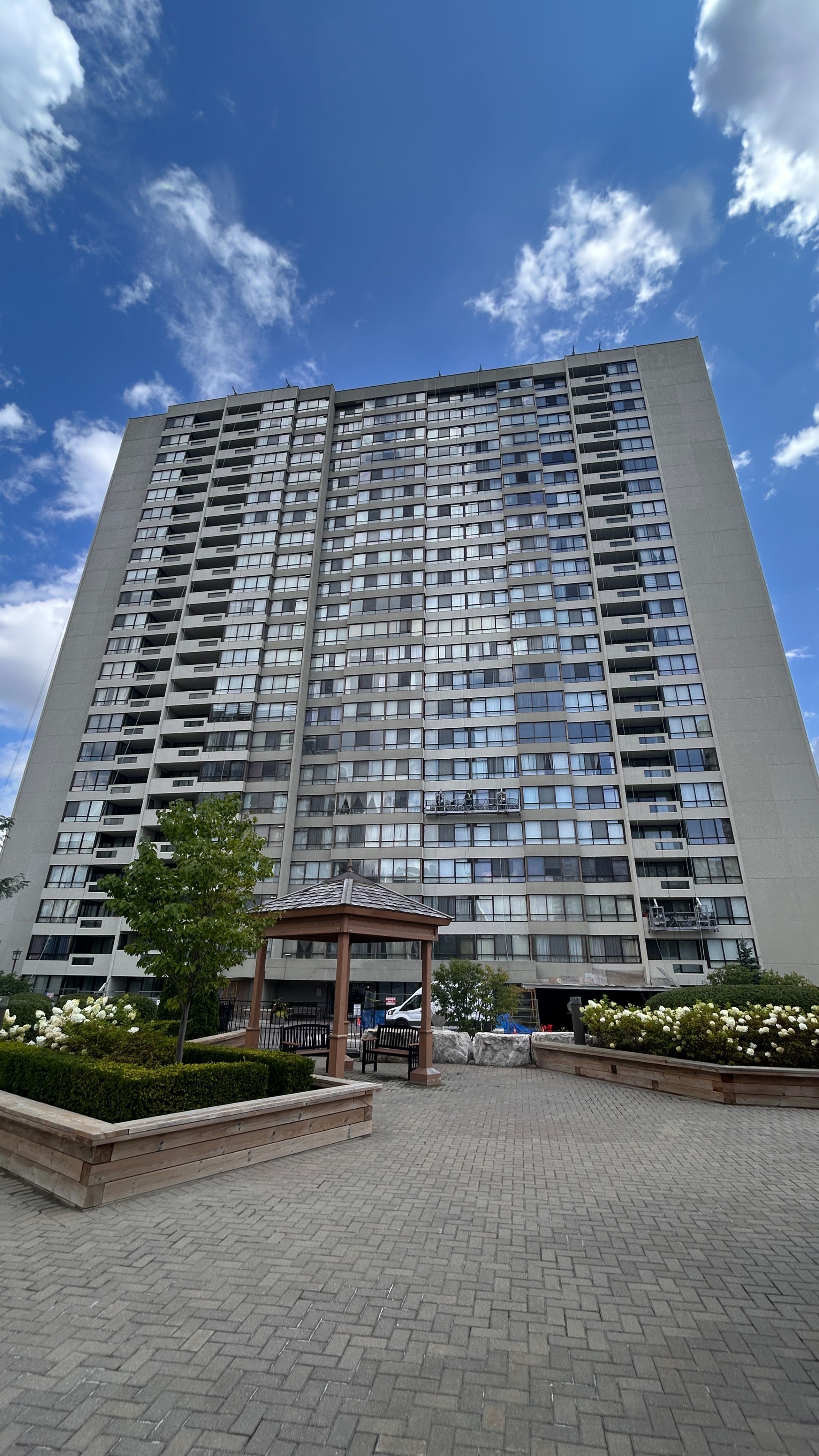 255 Bamburgh Circle 1005, Toronto, On M1w 3t6