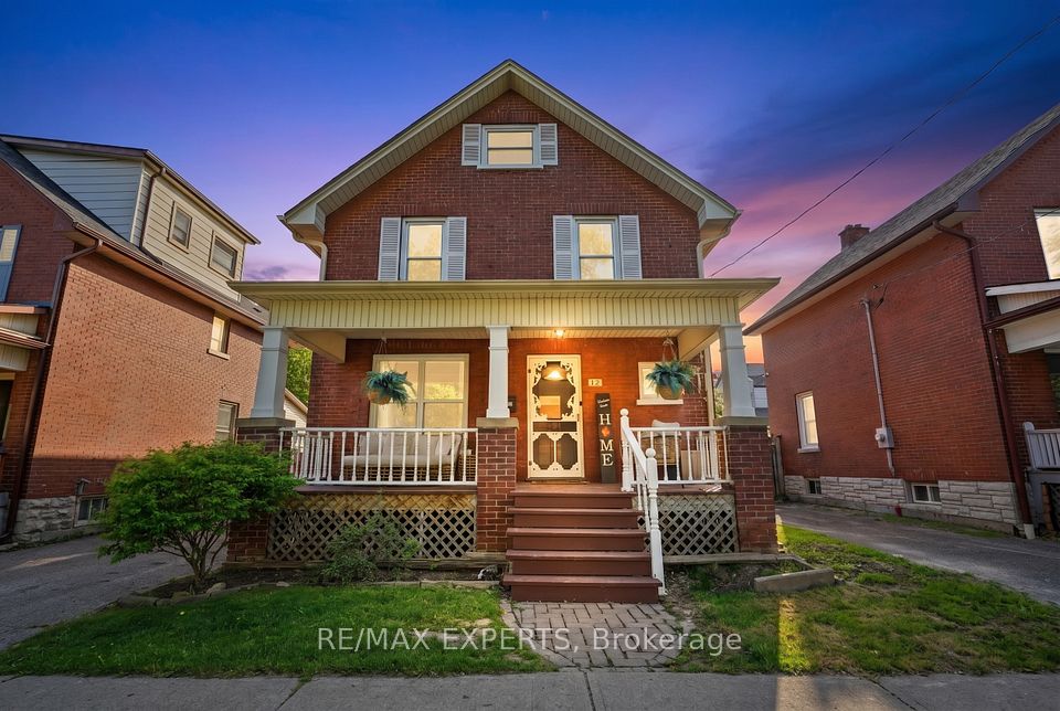 18 Rowe Street, Oshawa, On L1h 5p5