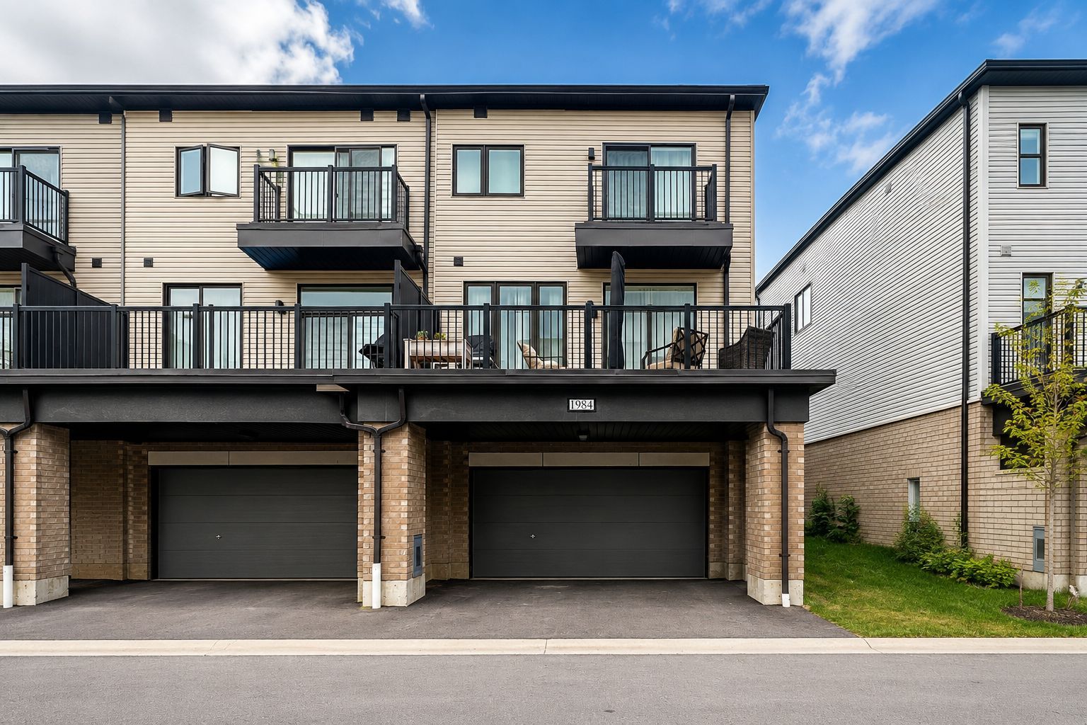 1984 Wilson Road N, Oshawa, On L1h 7k5