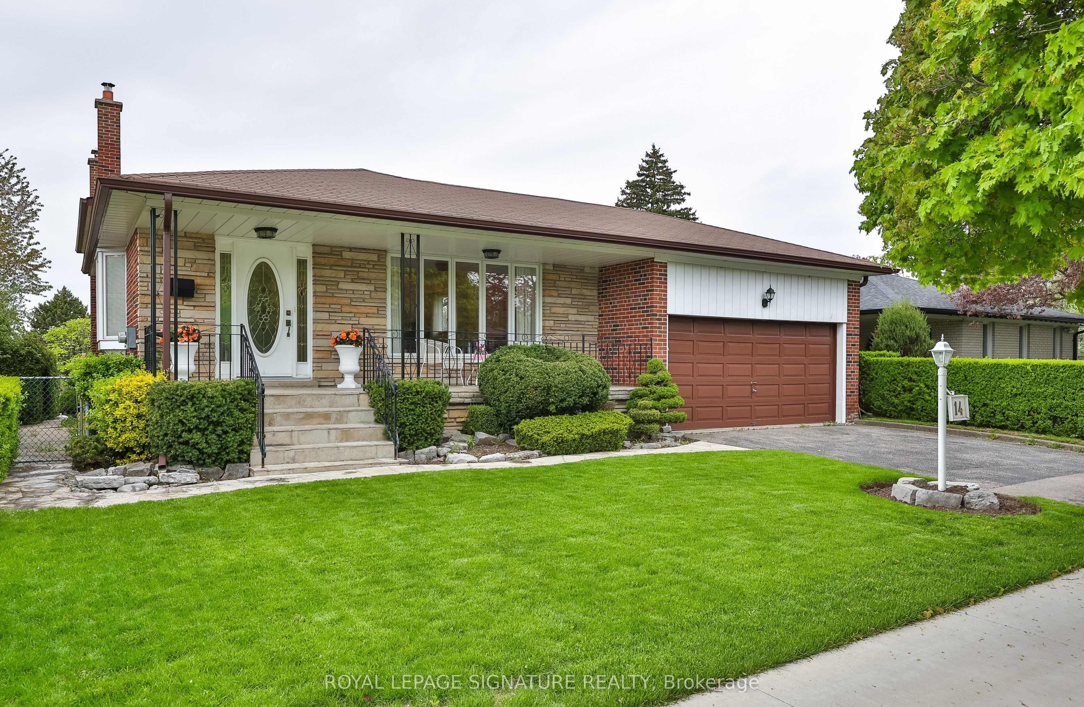 14 Logstone Crescent, Toronto, On M1e 4m3