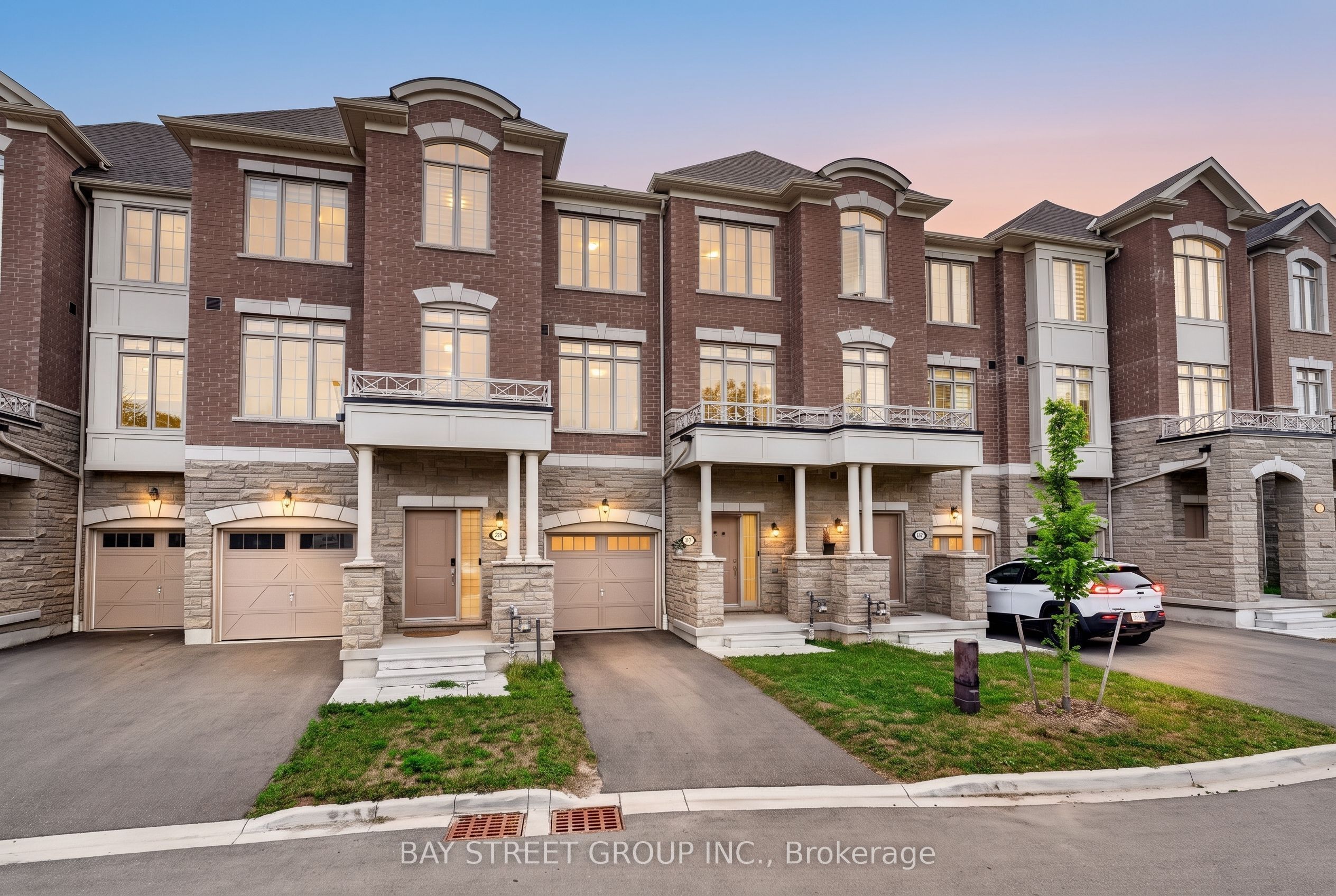 39 Coote Court, Ajax, On L1t 0p5
