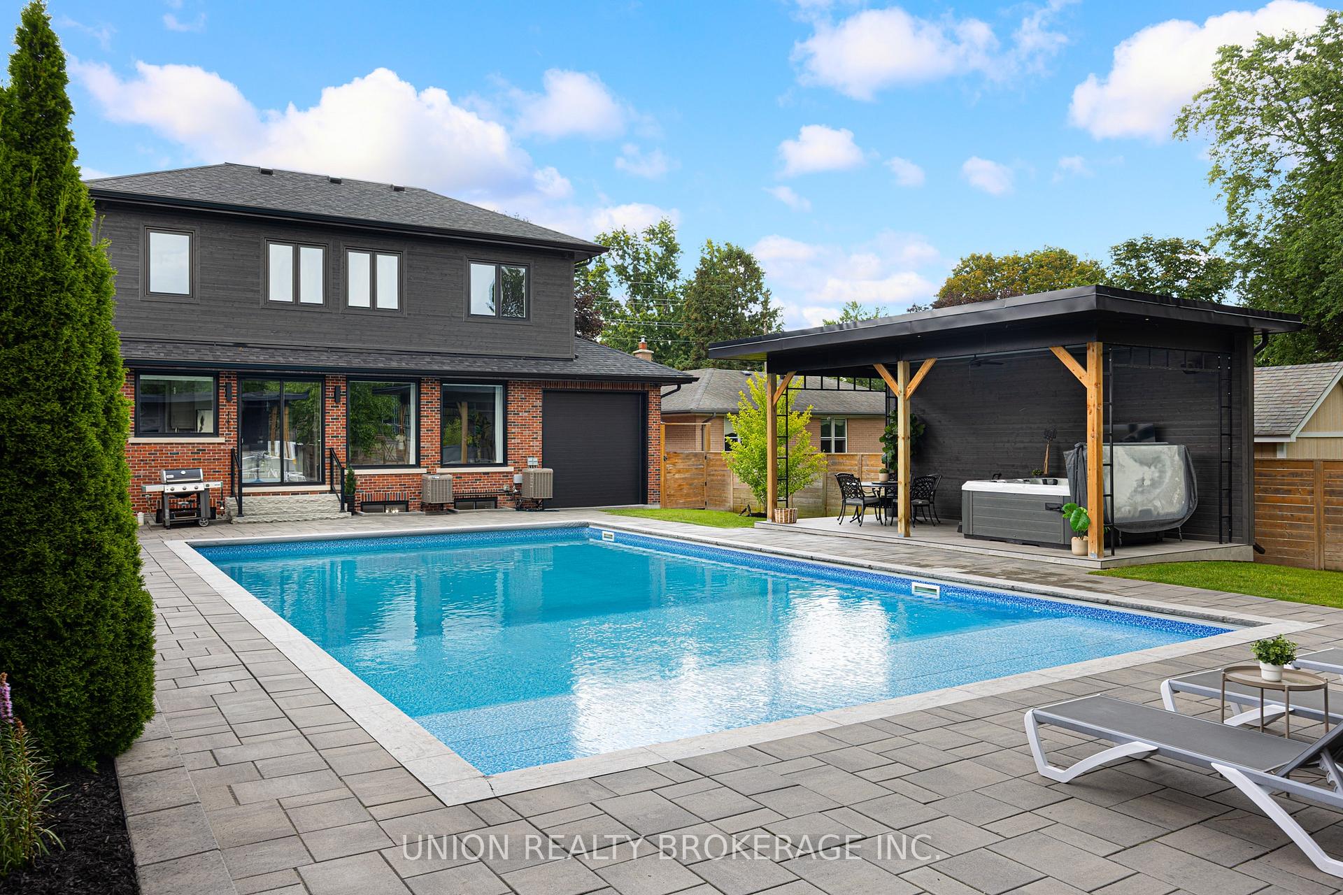 400 Rouge Hills Drive, Toronto, On M1c 2z5
