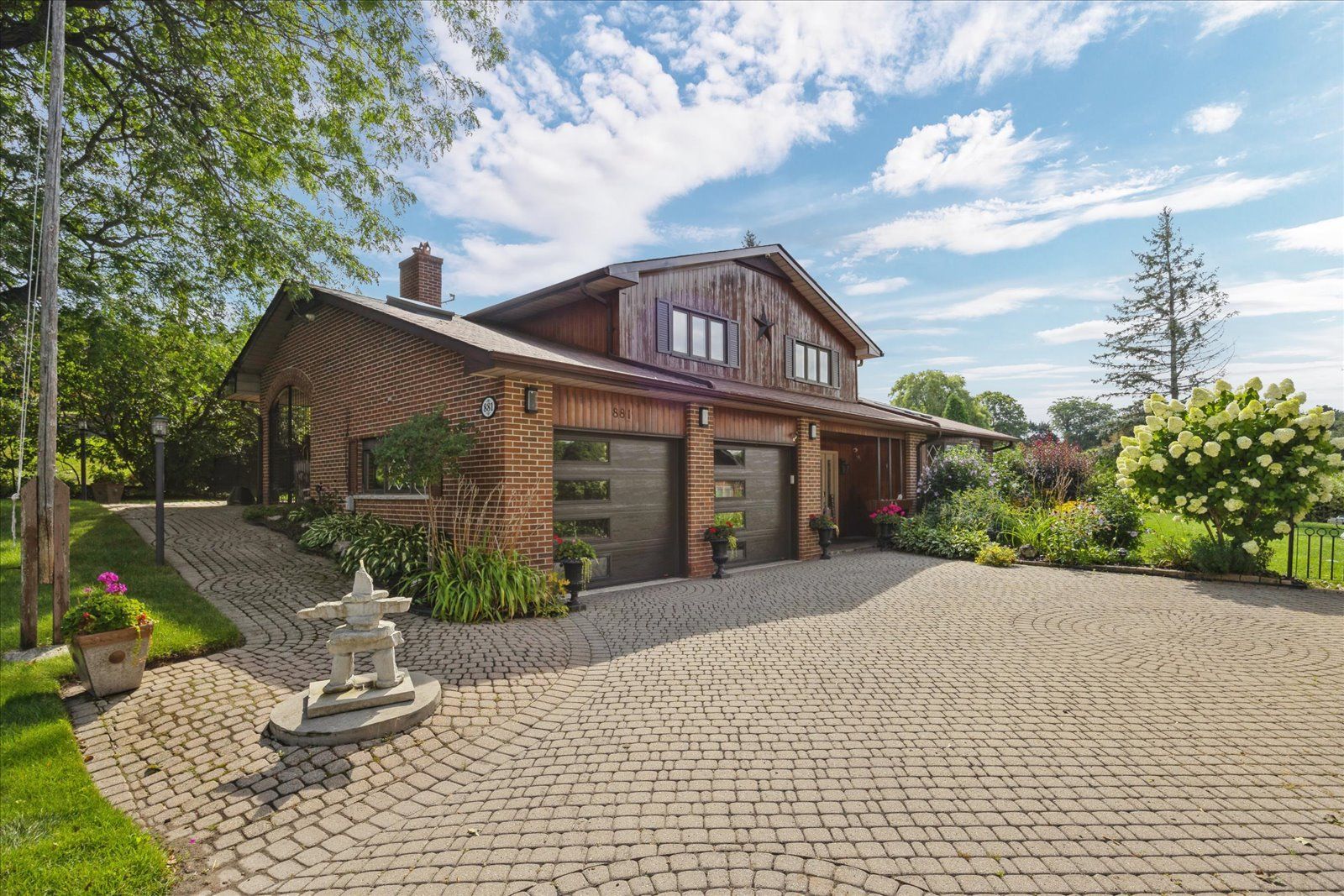 881 Swiss Heights Drive, Oshawa, On L1k 2b1