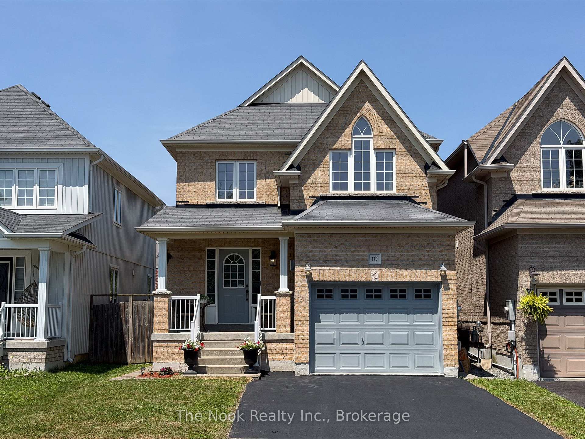10 Broome Avenue, Clarington, On L1e 0b1