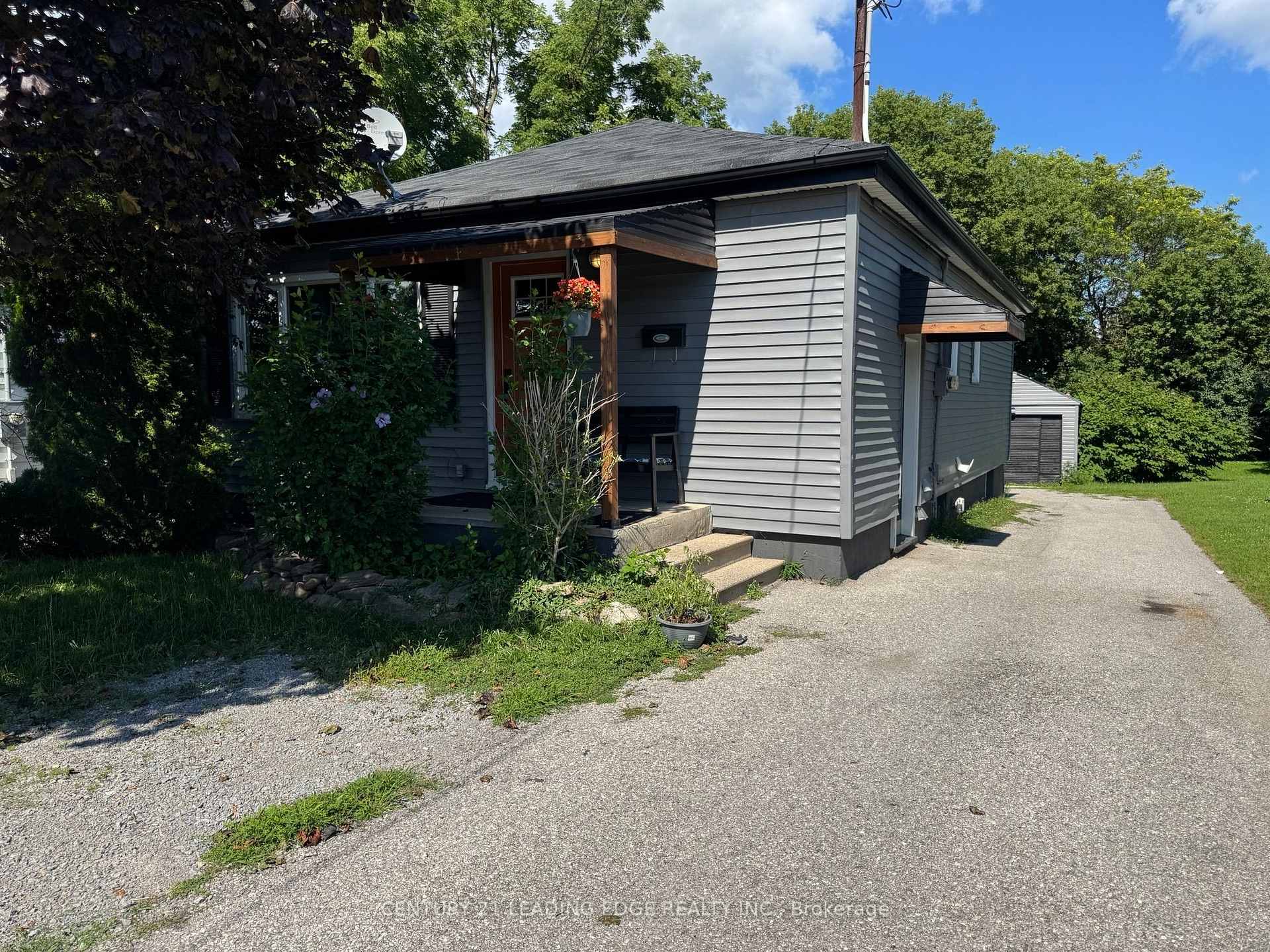 293 Oshawa Boulevard N, Oshawa, On L1g 5t2