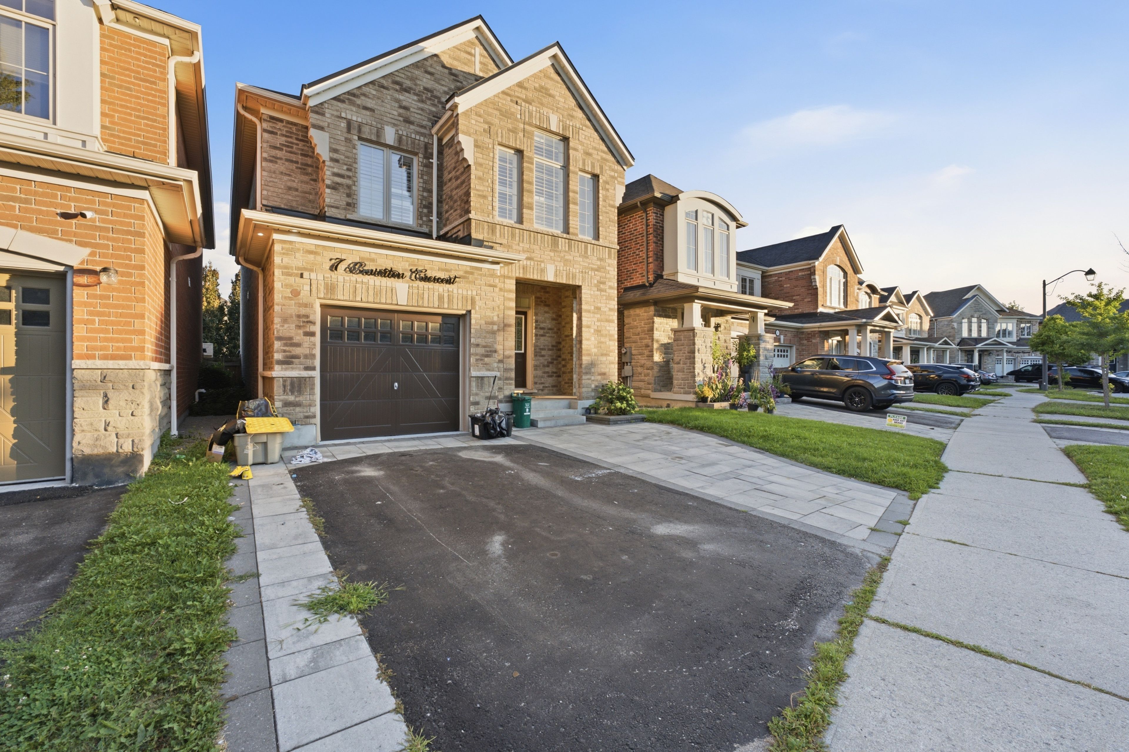 7 Beverton Crescent, Ajax, On L1t 0l8
