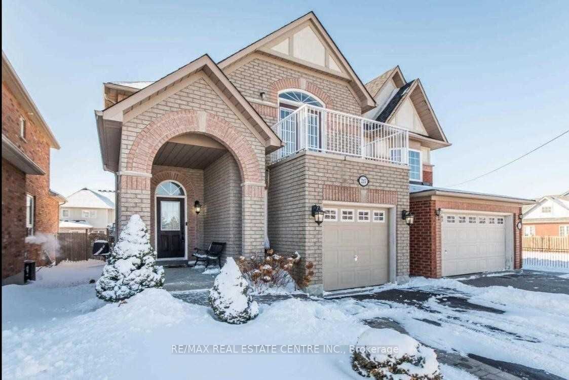 215 Willowbrook Drive, Whitby, On L1r 2y7