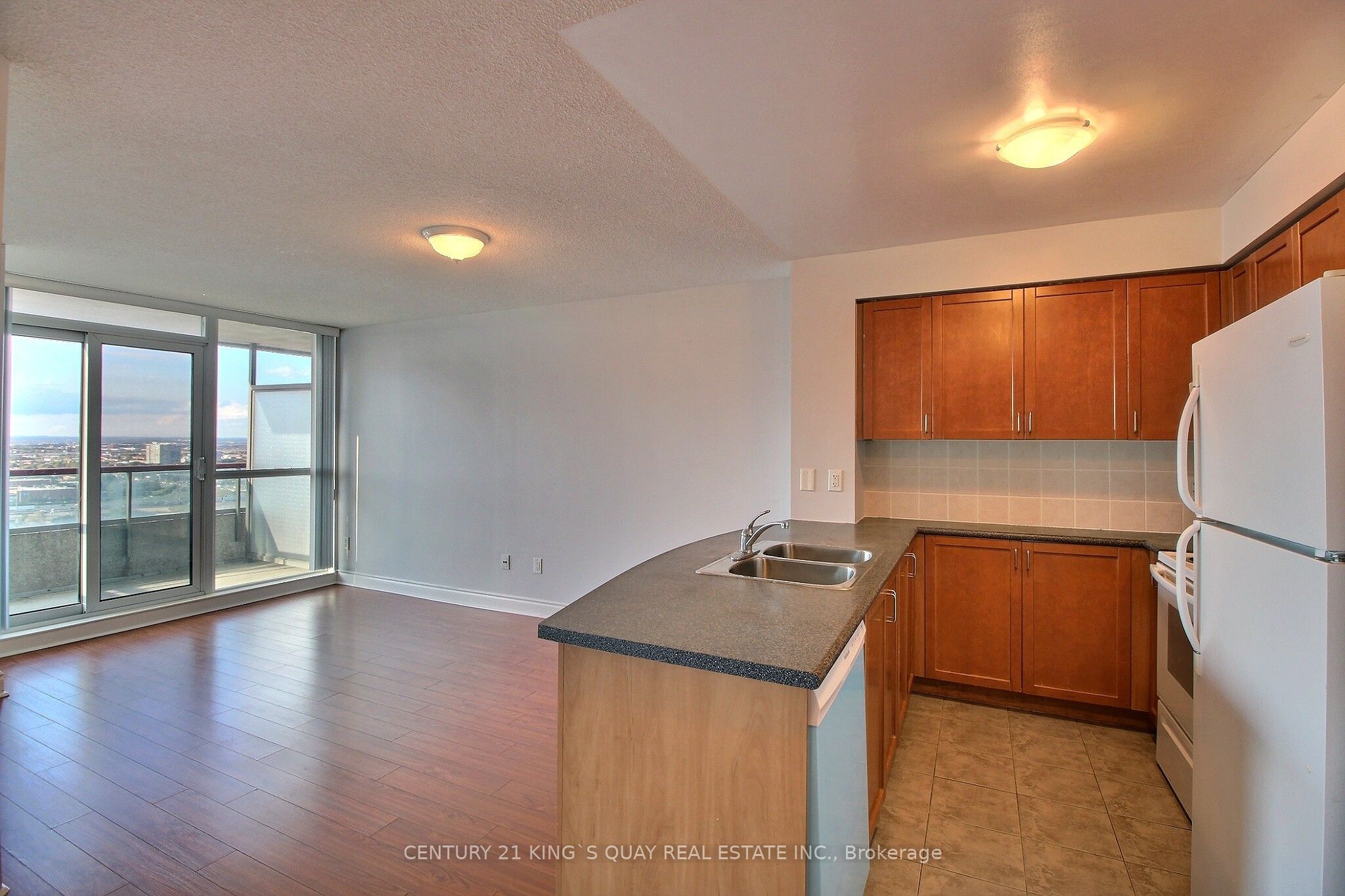 60 Brian Harrison Way 2205, Toronto, On M1p 5j5