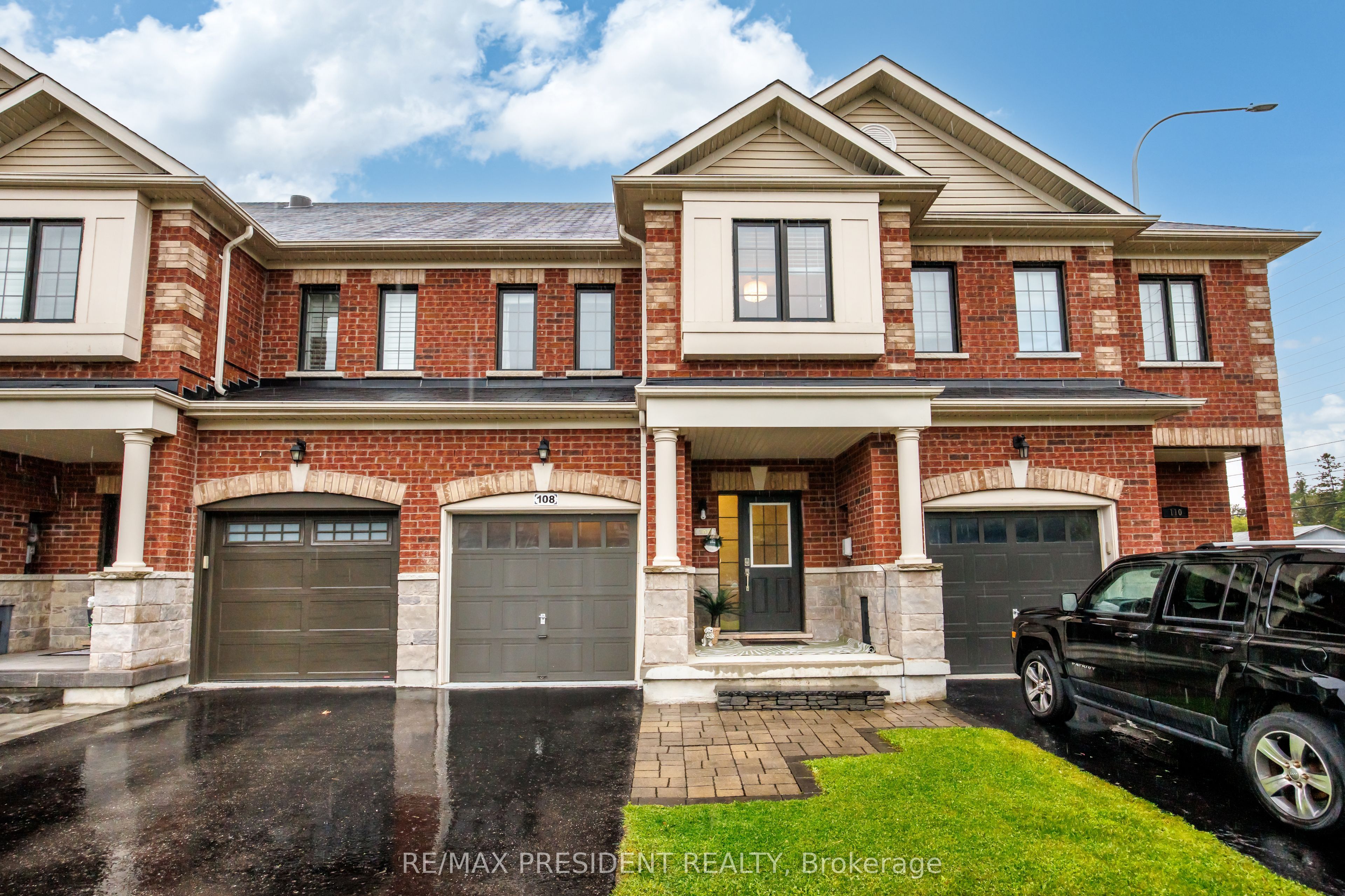 108 Underwood Drive, Whitby, On L1m 0k9