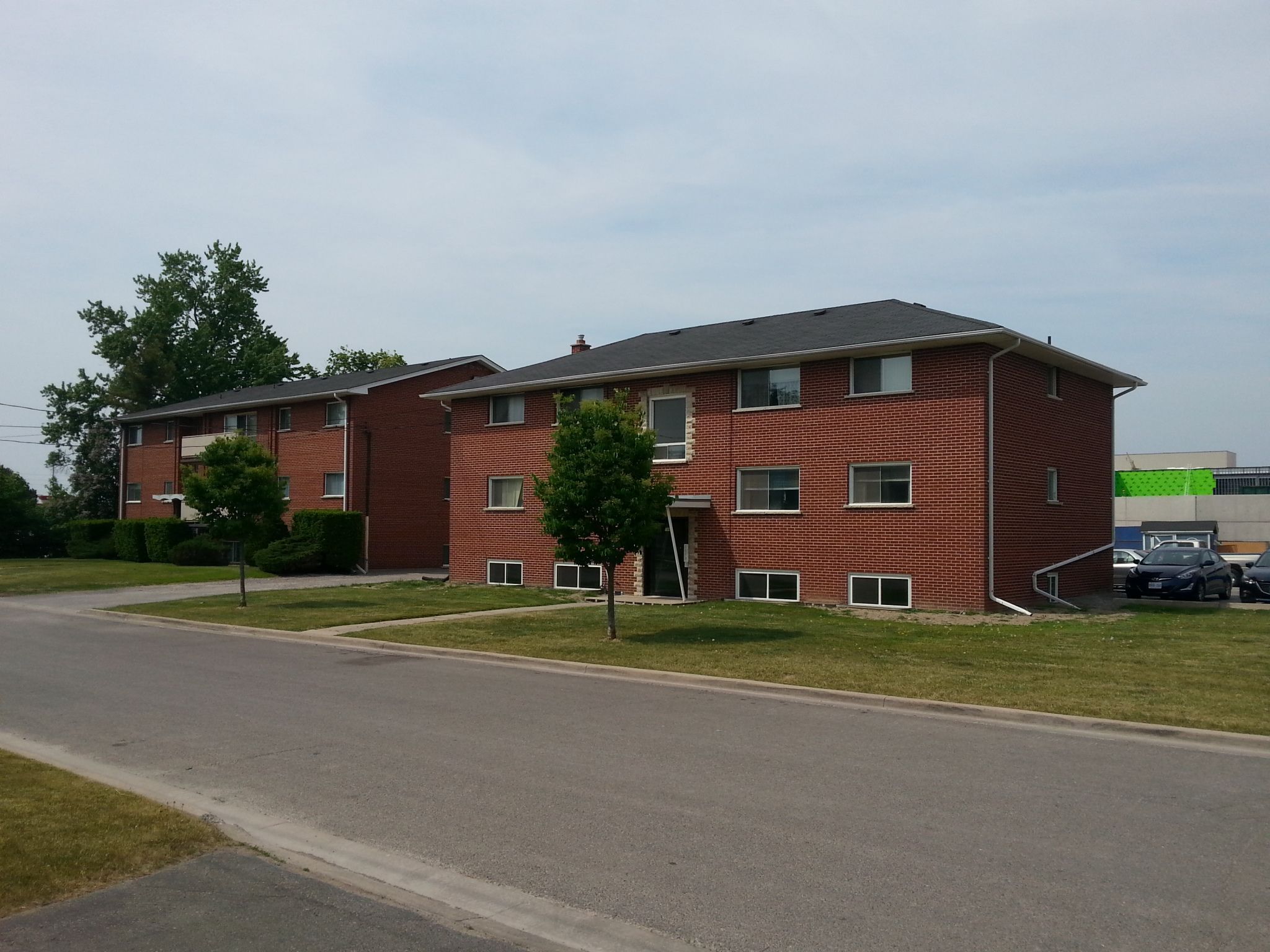 172 Westmount Street, Oshawa, On L1j 4x4