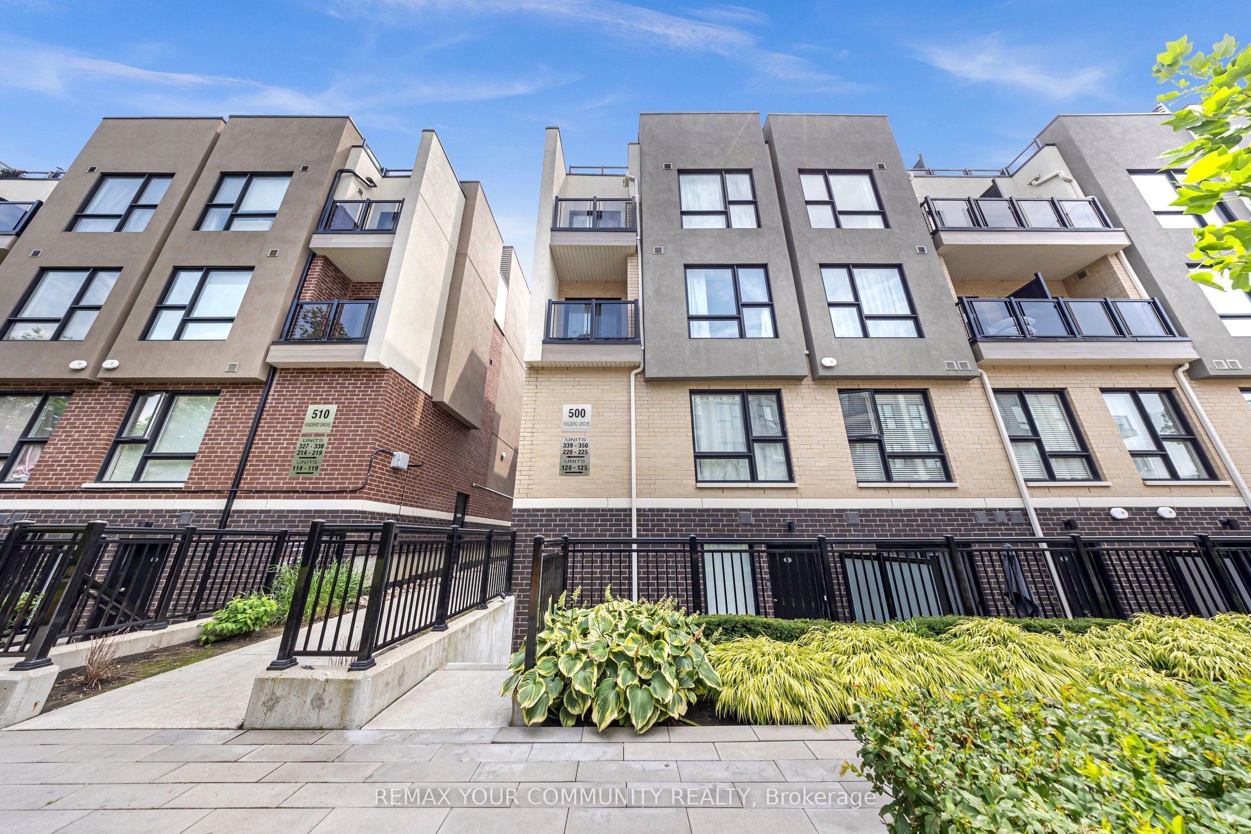 500 Kingbird Grove 120, Toronto, On M1b 0e4