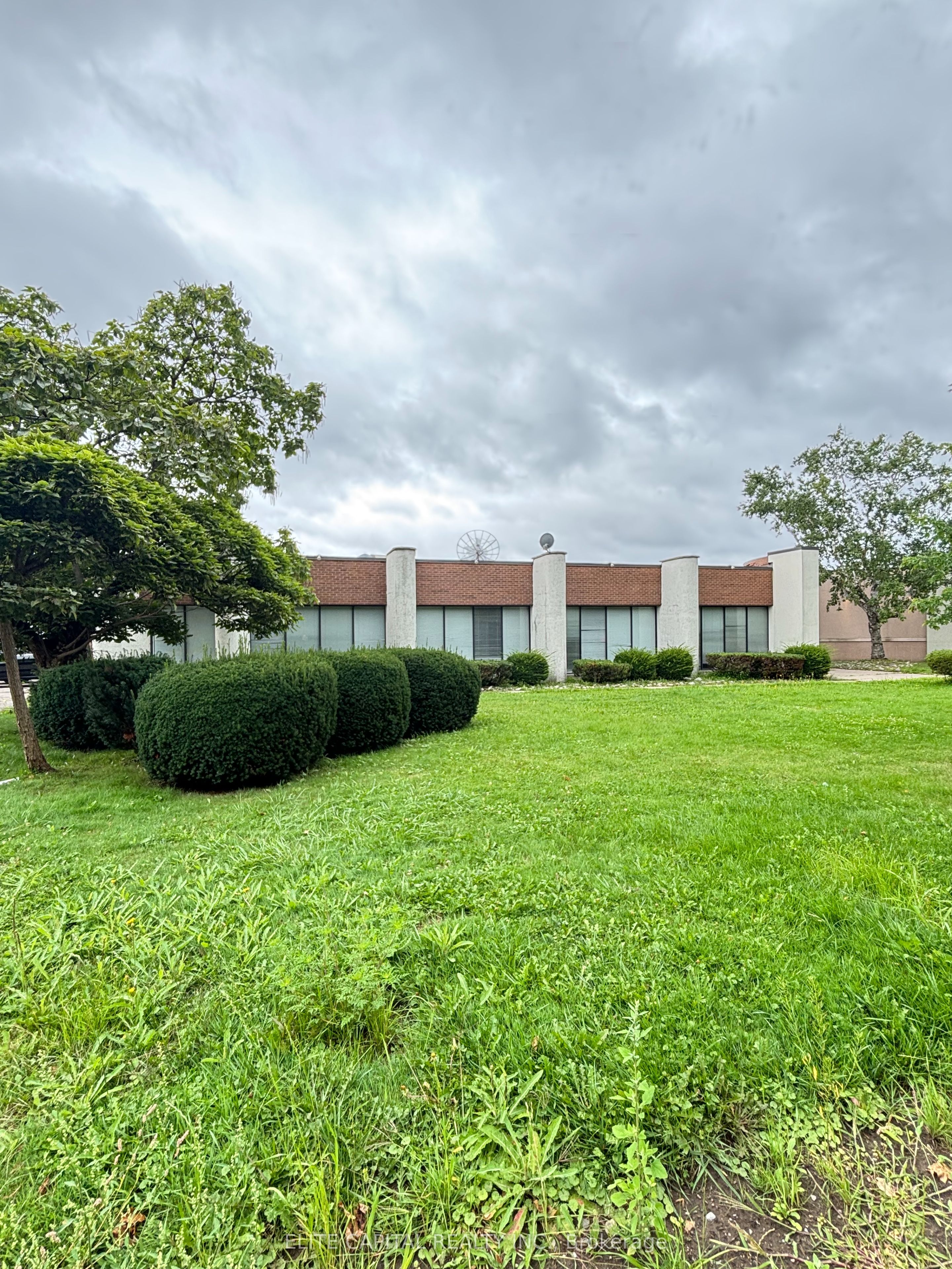 1357 Huntingwood Drive, Toronto, On M1s 3j1
