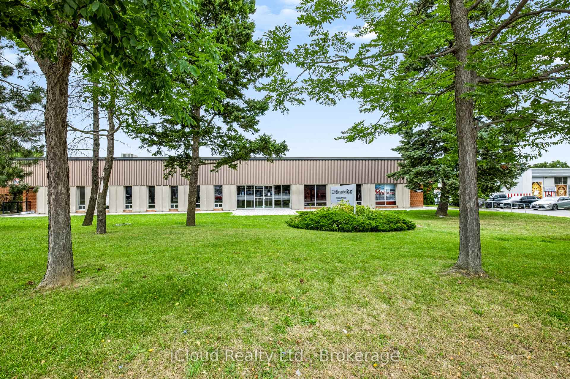 1220 Ellesmere Road, Toronto, On M1p 2x5