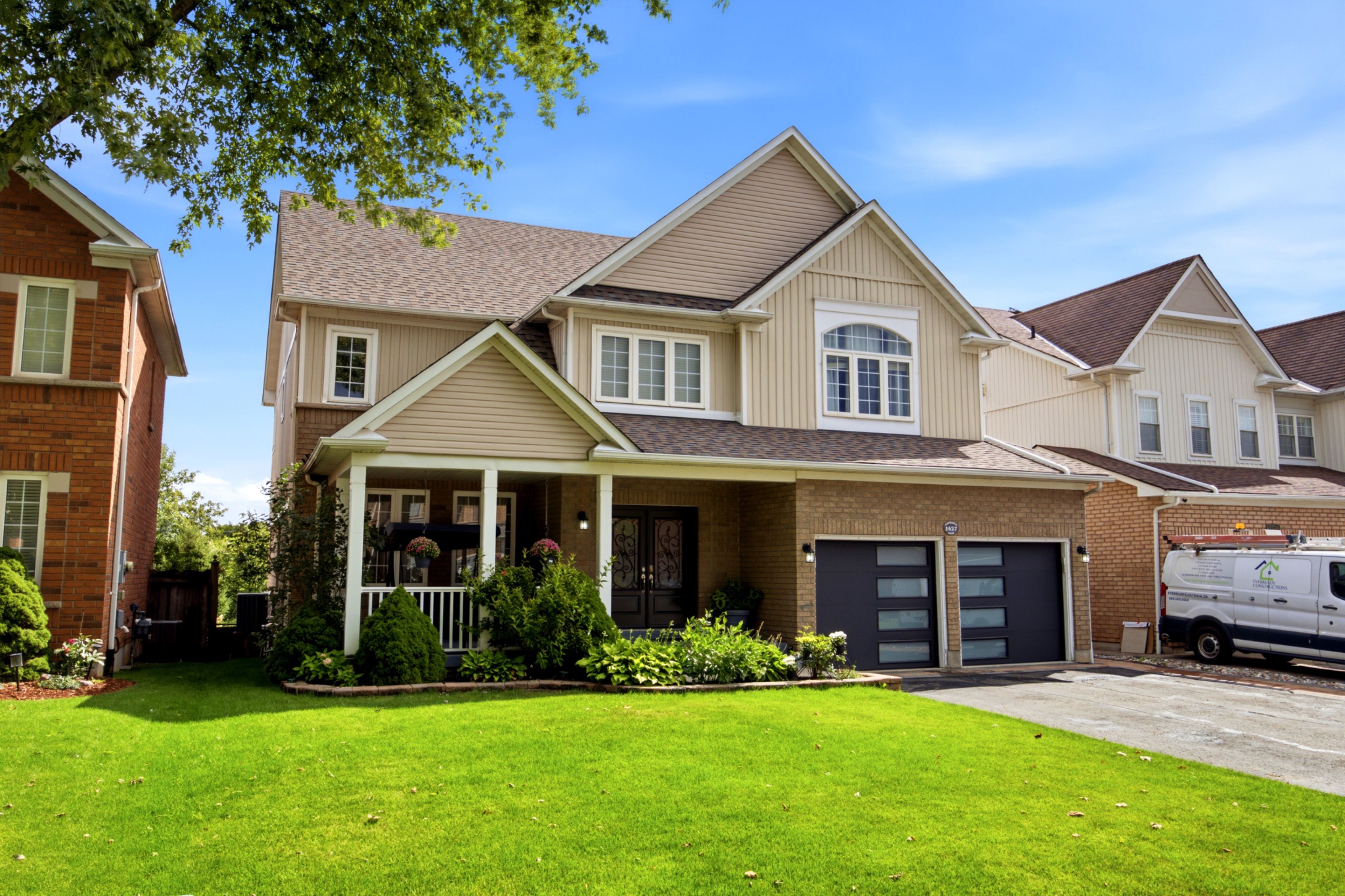 1427 Aldergrove Court, Oshawa, On L1k 2y4