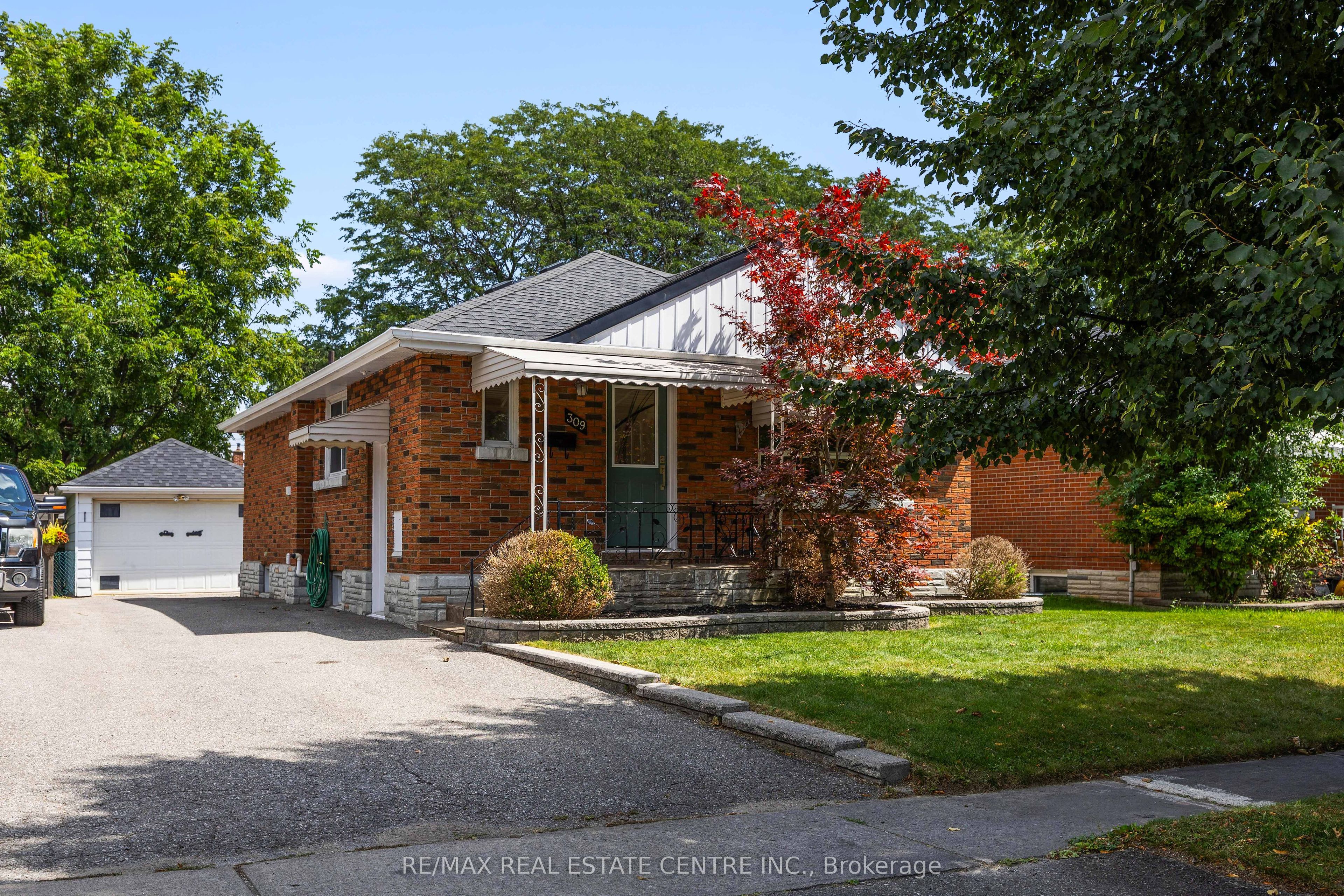 309 Lasalle Avenue, Oshawa, On L1h 5y7
