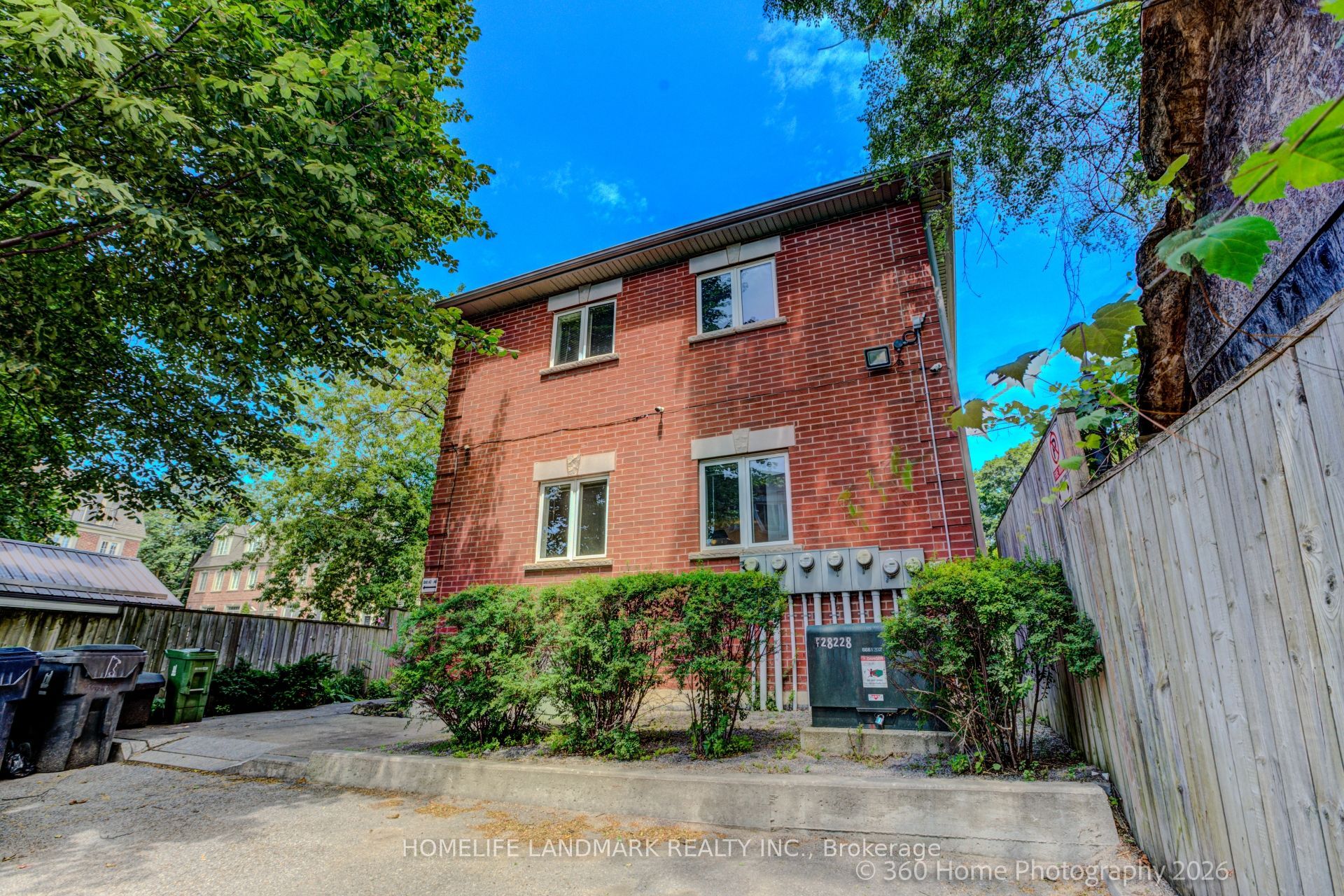 736 Kingston Road 3, Toronto, On M4e 1r7
