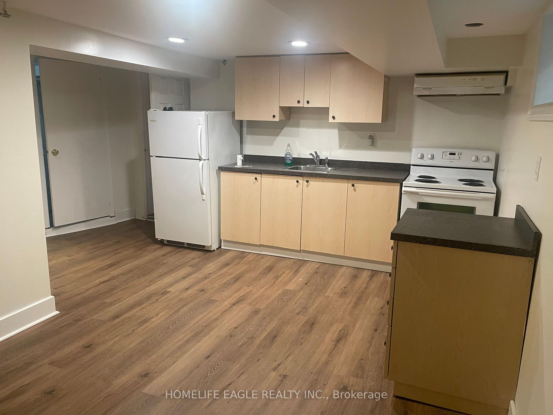 1277 Broadview Avenue Lower Level, Toronto, On M4k 2t5