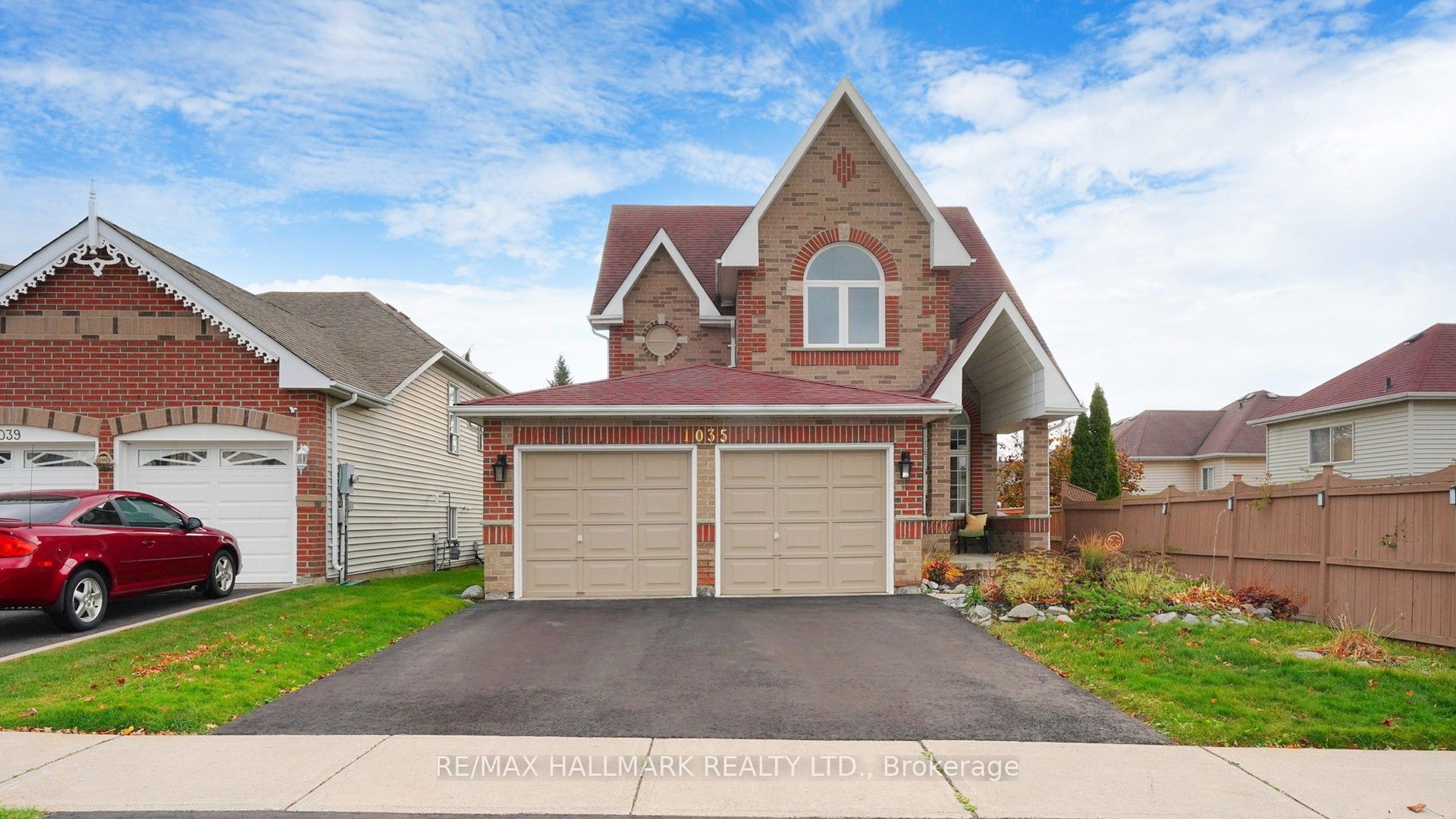 1035 Beatrice Street E Upper, Oshawa, On L1k 2l3