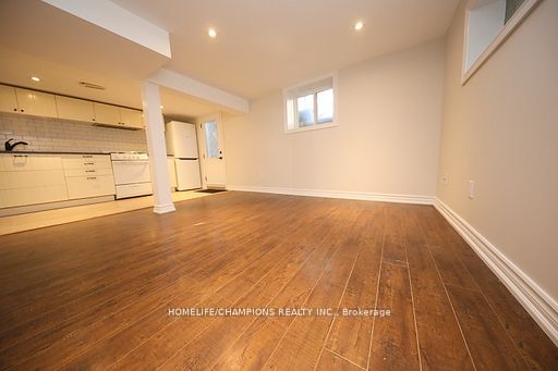 1444 Dundas Street E, Toronto, On M4m 1s8