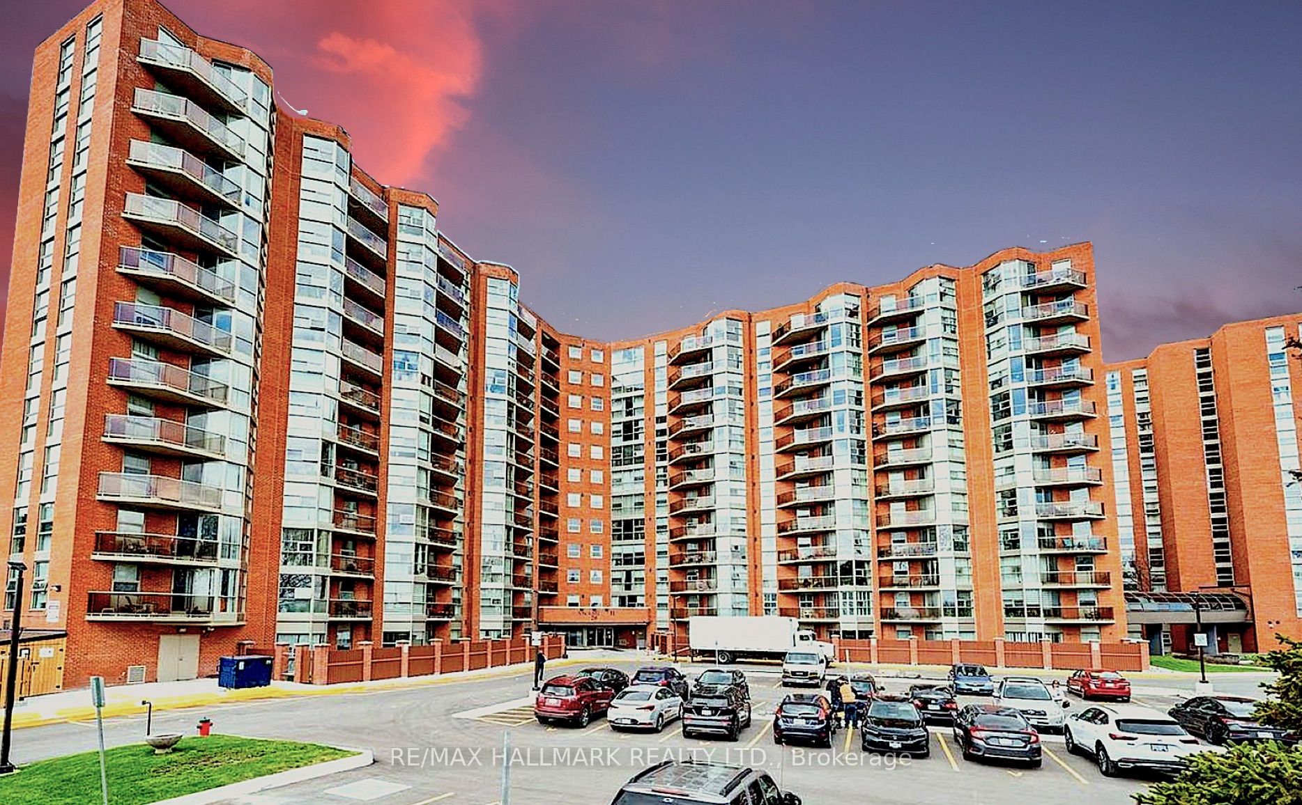 20 Dean Park Road 902, Toronto, On M1b 3g9