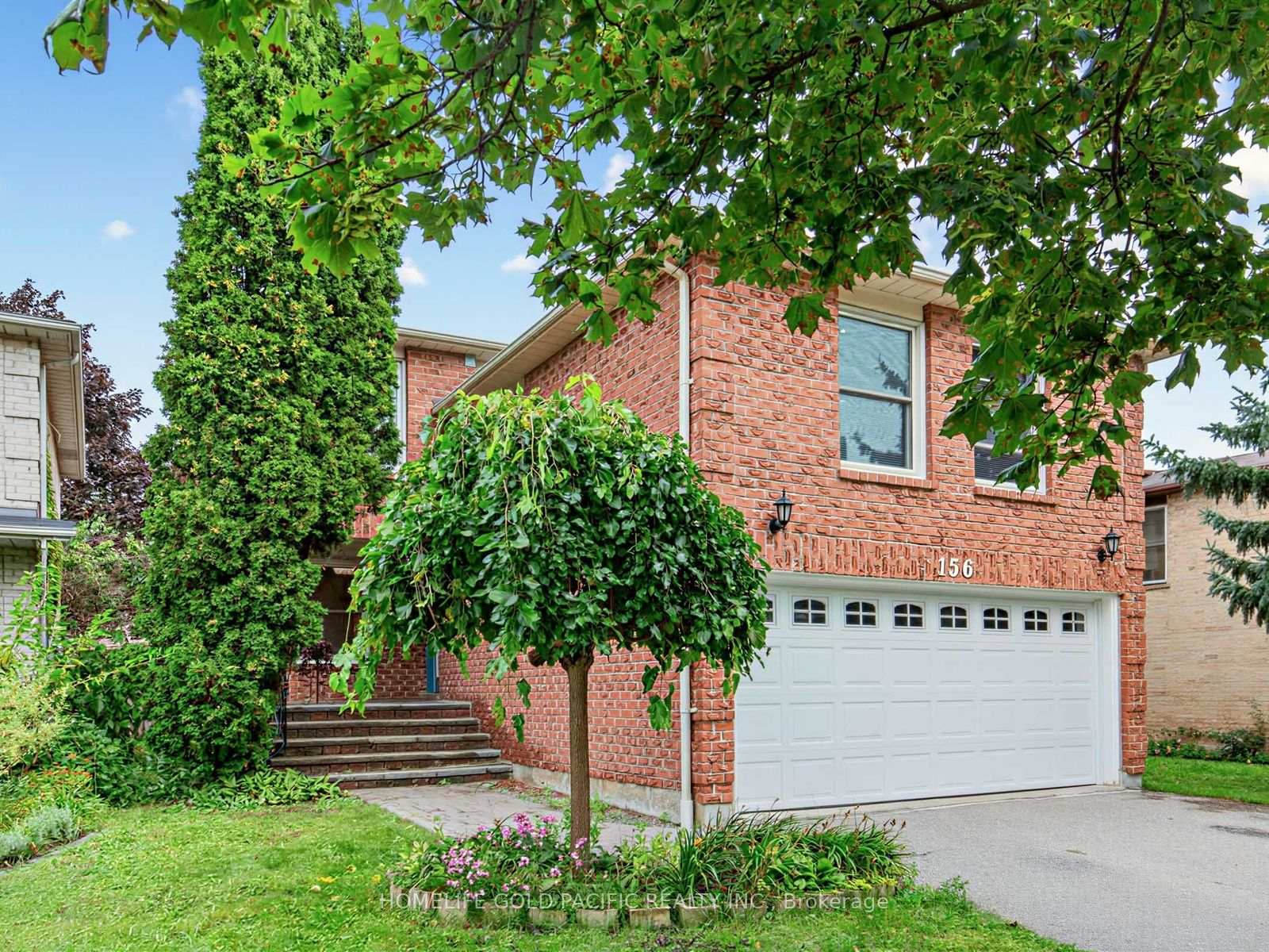 156 Ravenscroft Road, Ajax, On L1t 1y1