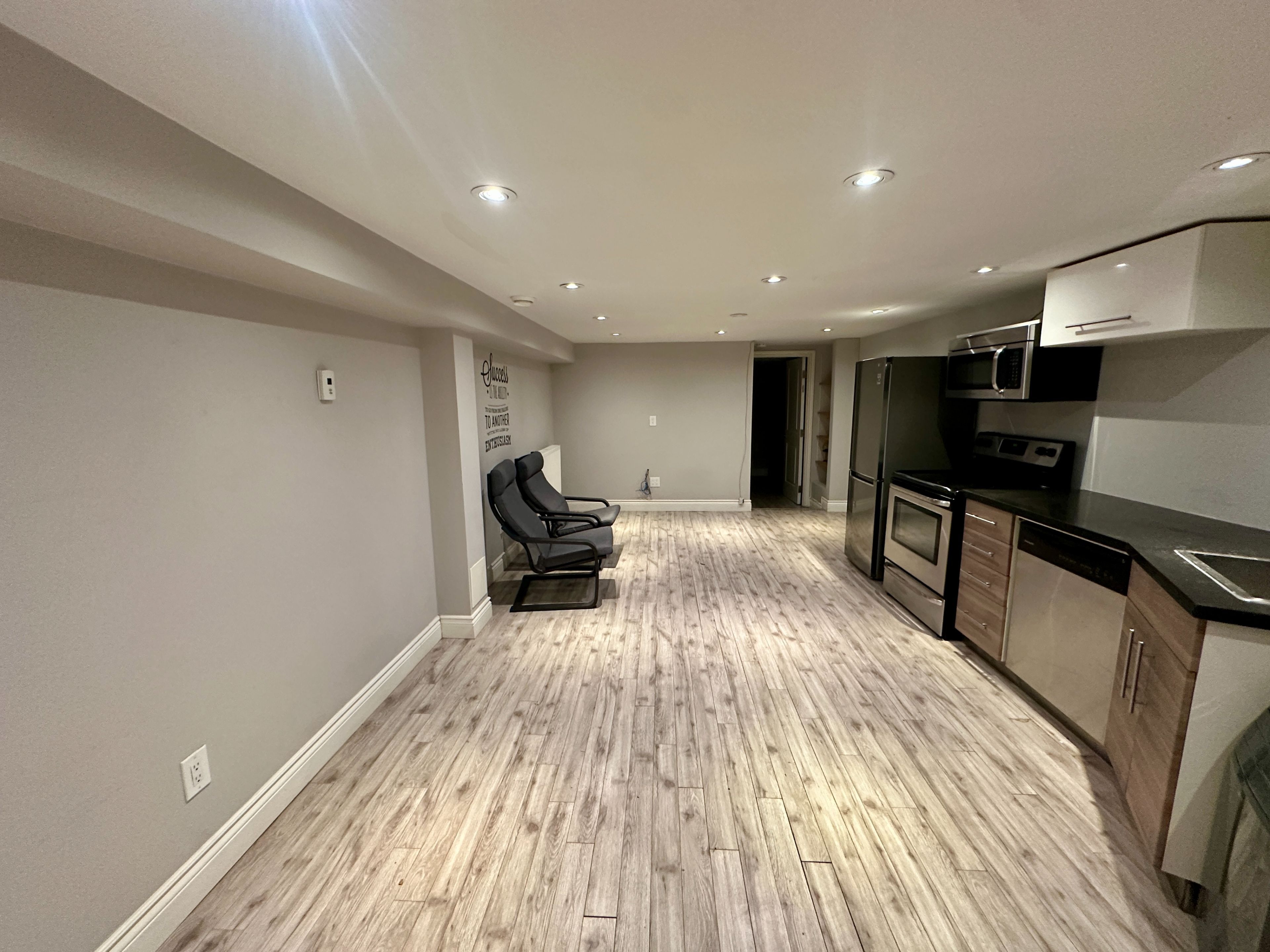 66 Condor Avenue Bsmt, Toronto, On M4j 3m9