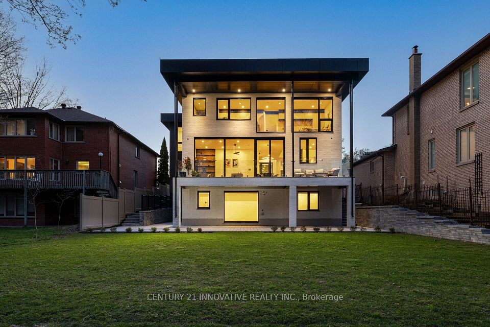 10 Haida Court, Toronto, On M1c 3l1