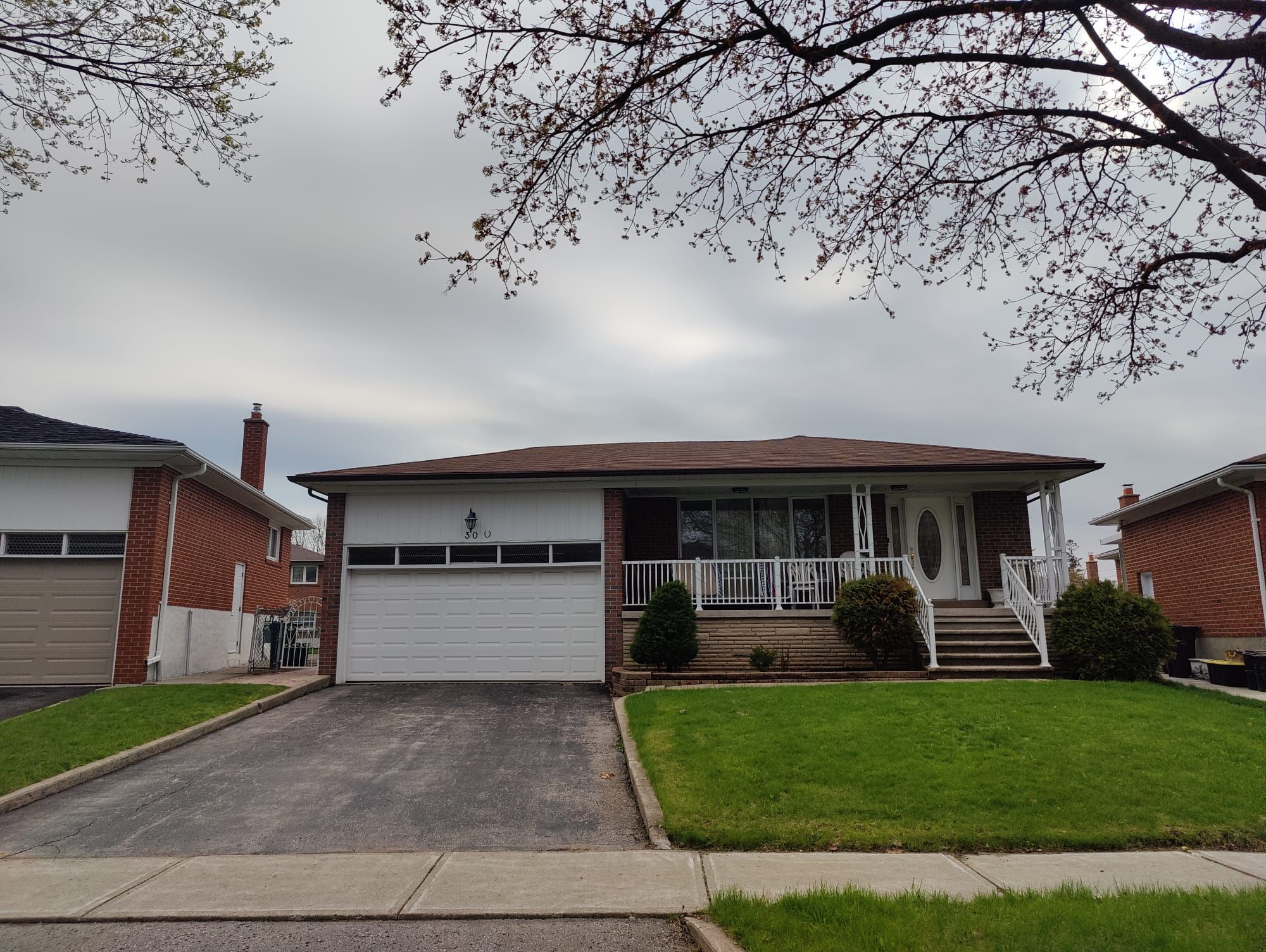28 Orangewood Crescent Room, Toronto, On M1w 1c6