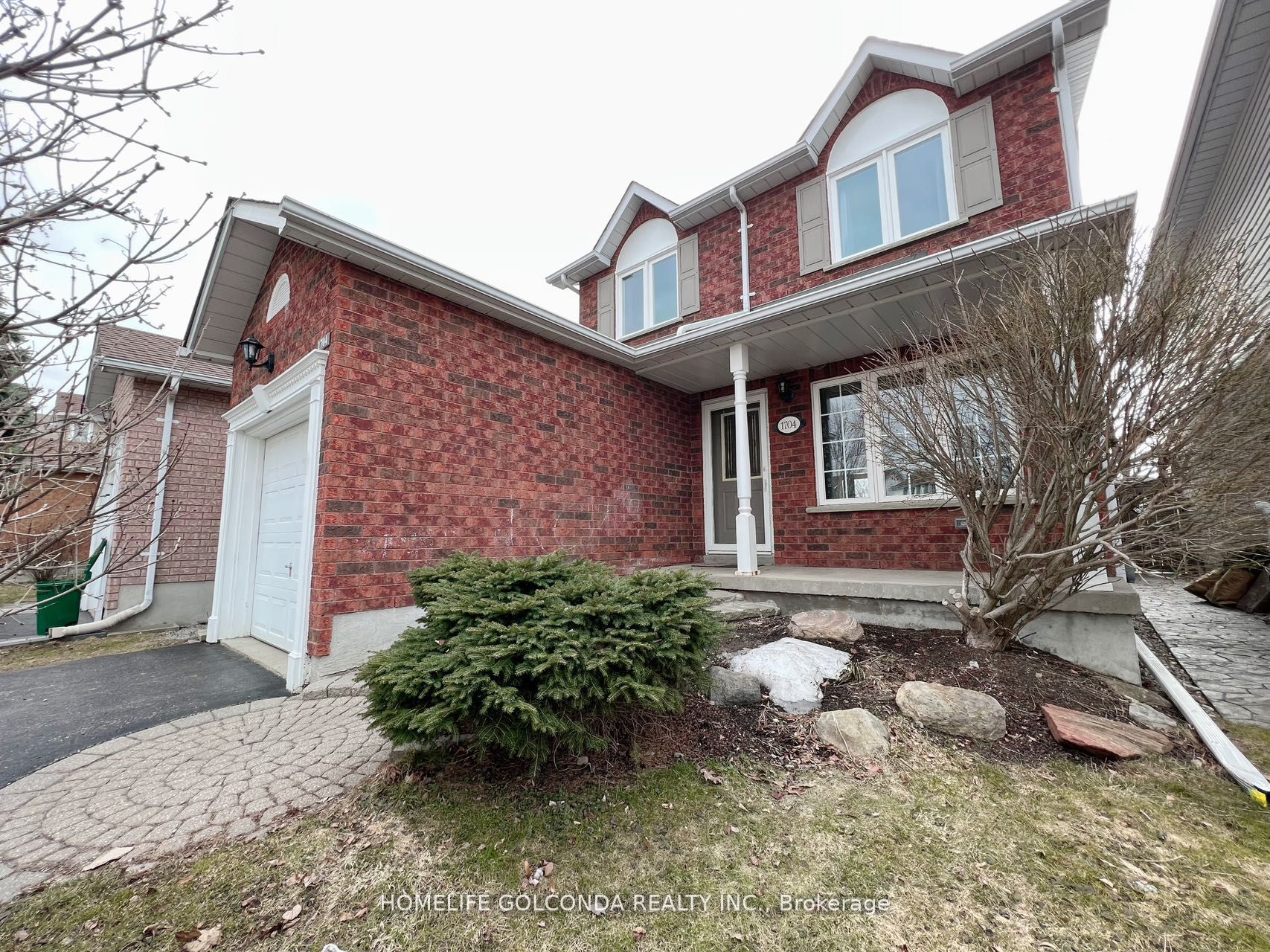 1704 Canadore Crescent, Oshawa, On L1g 8a7