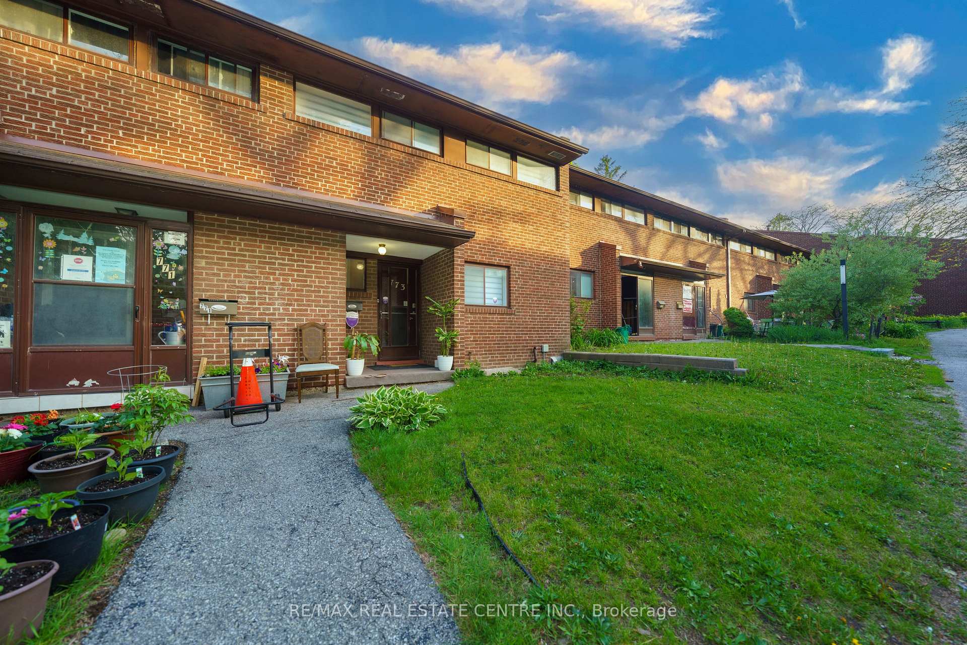 773 Military Trail 30, Toronto, On M1e 4p6