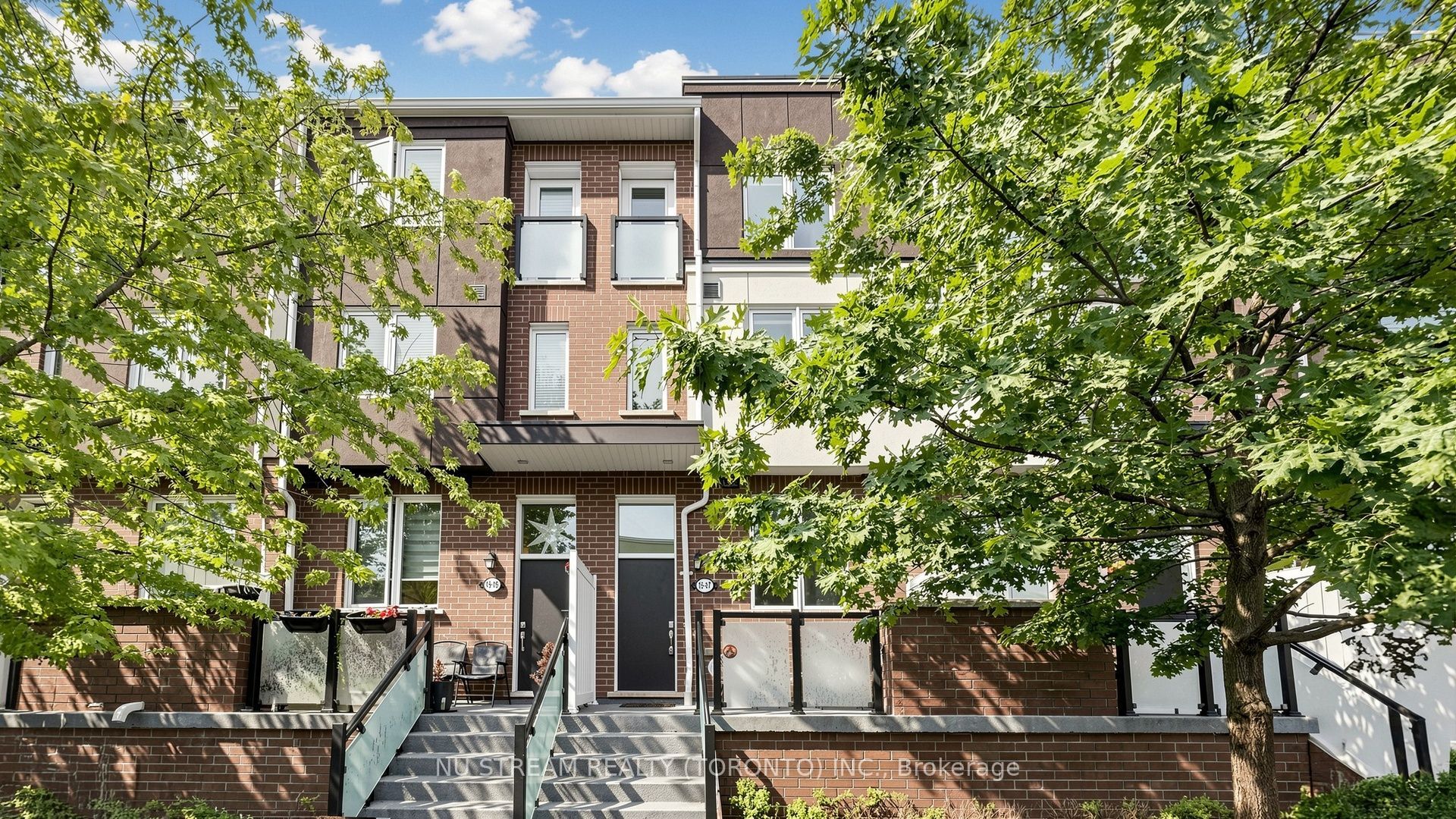 15 Heron Park Place, Toronto, On M1e 0b8