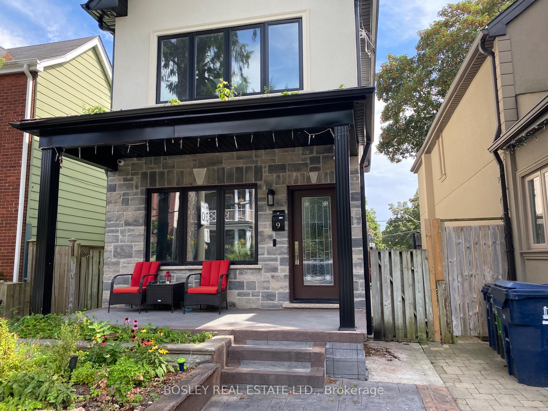 9 Queen Victoria Street Lower, Toronto, On M4j 1e8