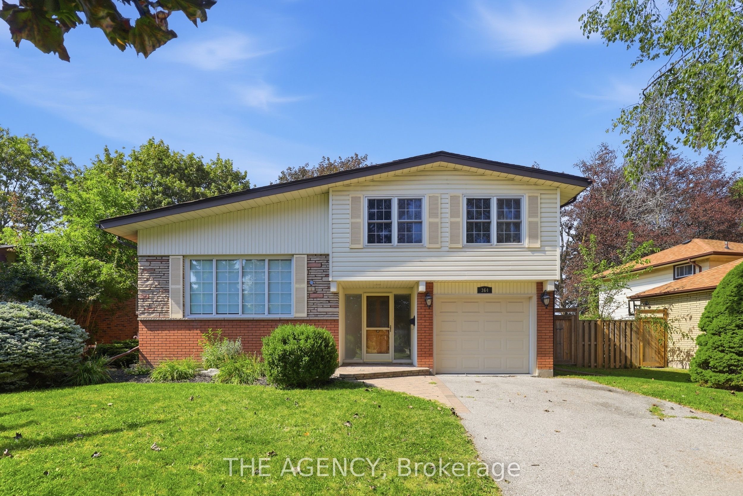 364 Adelaide Avenue E, Oshawa, On L1g 2a1