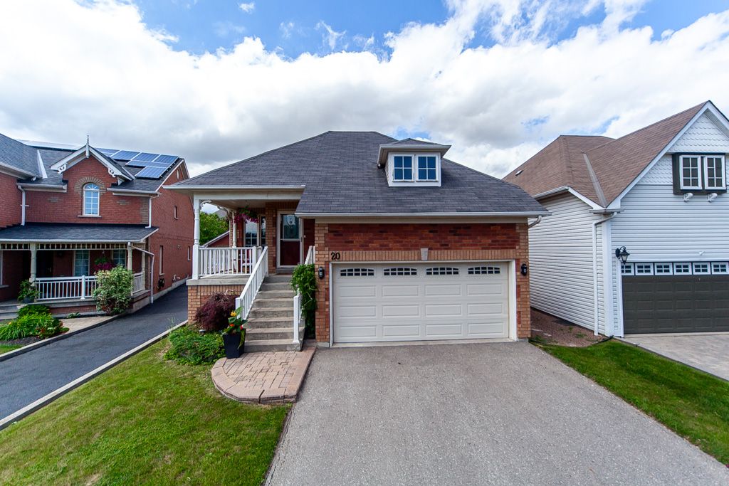 20 Rosemarie Crescent, Whitby, On L1m 1g6