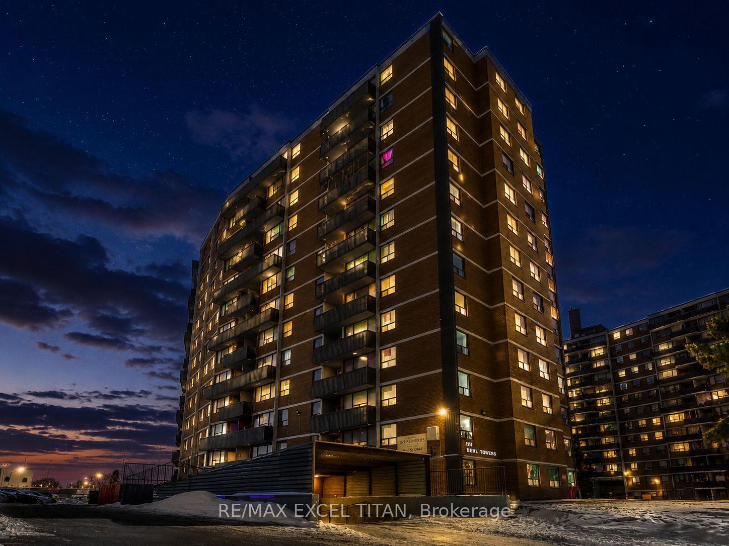 1385 Midland Avenue 1104, Toronto, On M1p 3b8