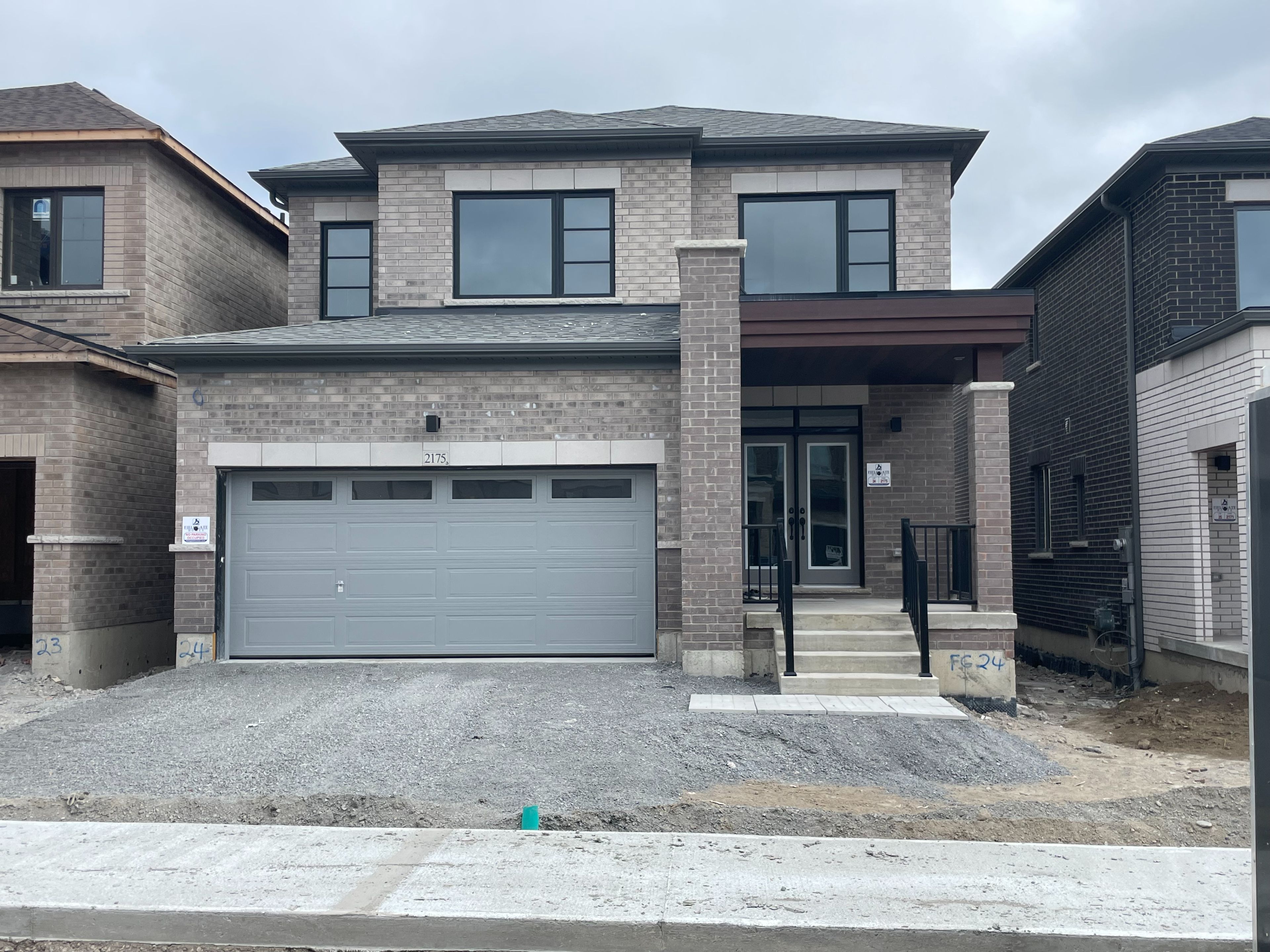 2175 Coppermine Street, Oshawa, On L1l 0t1