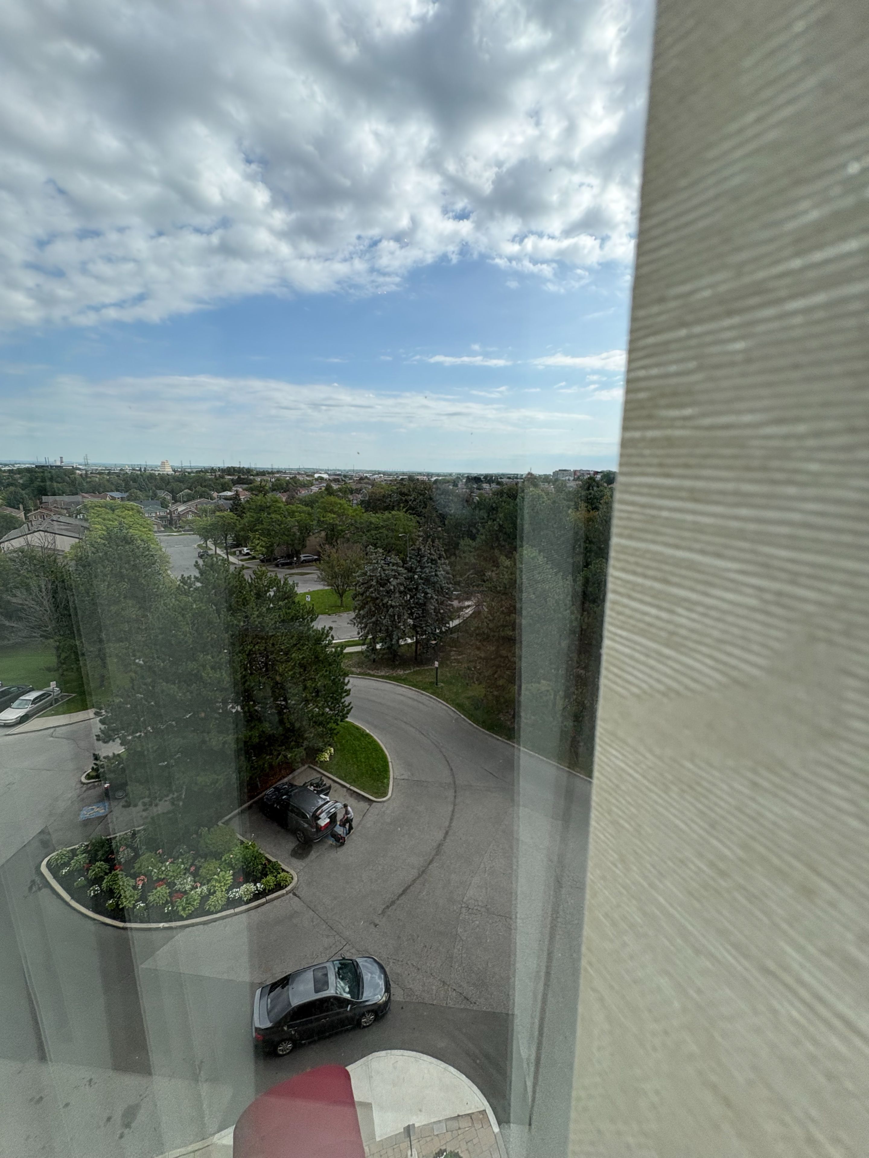 30 Thunder Grove 708, Toronto, On M1v 4a3