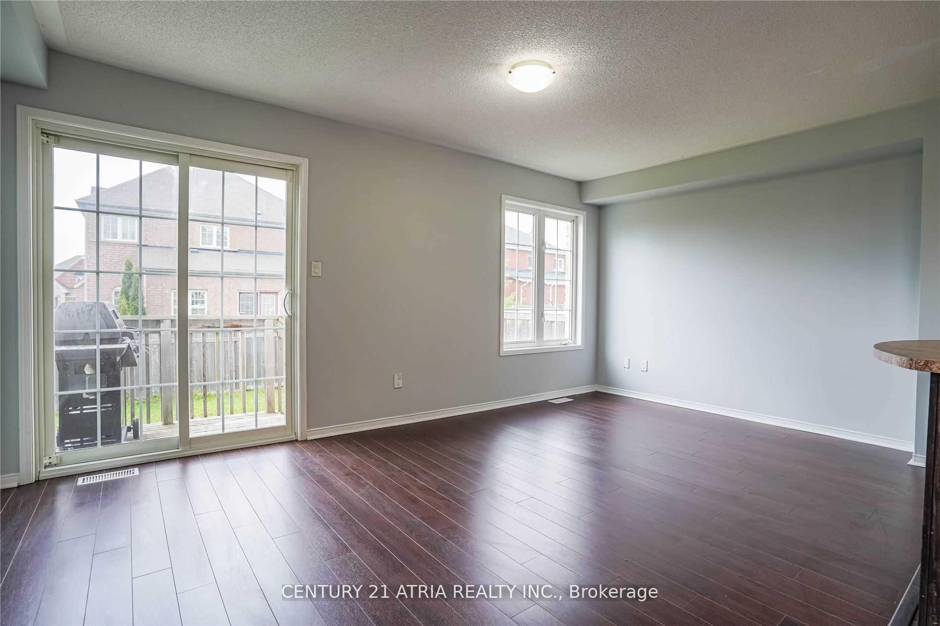 1424 Rennie Street, Oshawa, On L1k 0n8