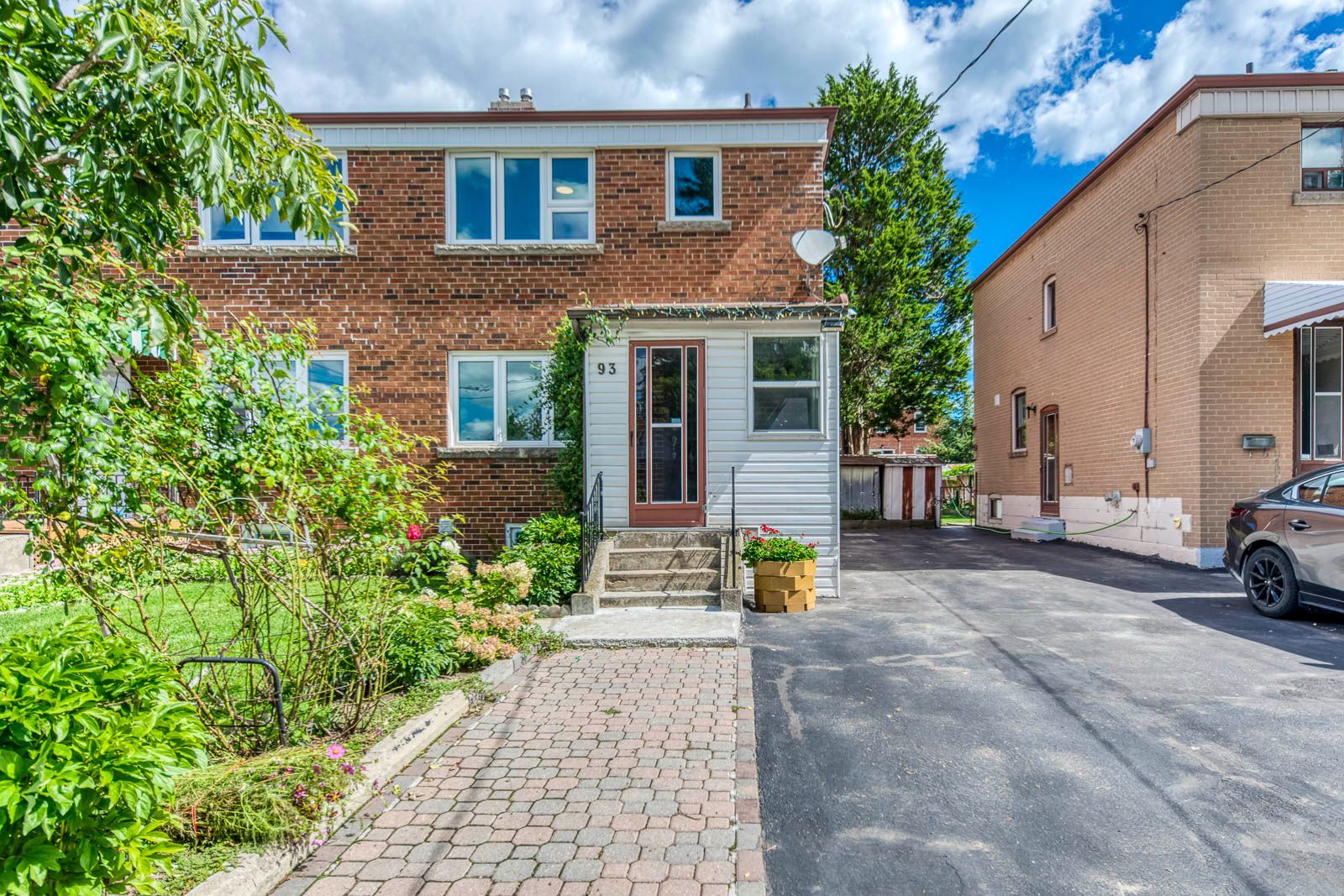 93 North Woodrow Boulevard, Toronto, On M1k 1w7