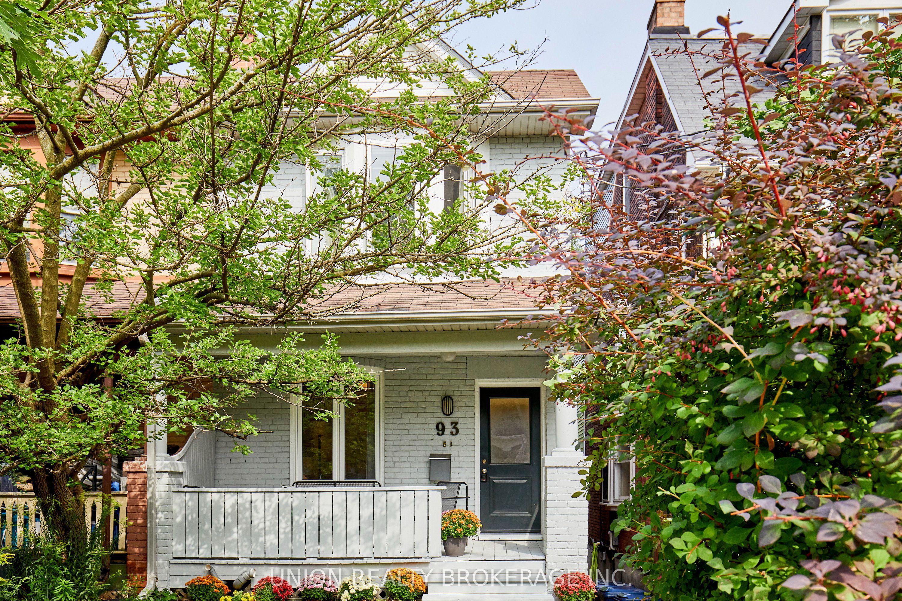 93 Rainsford Road, Toronto, On M4l 3n8