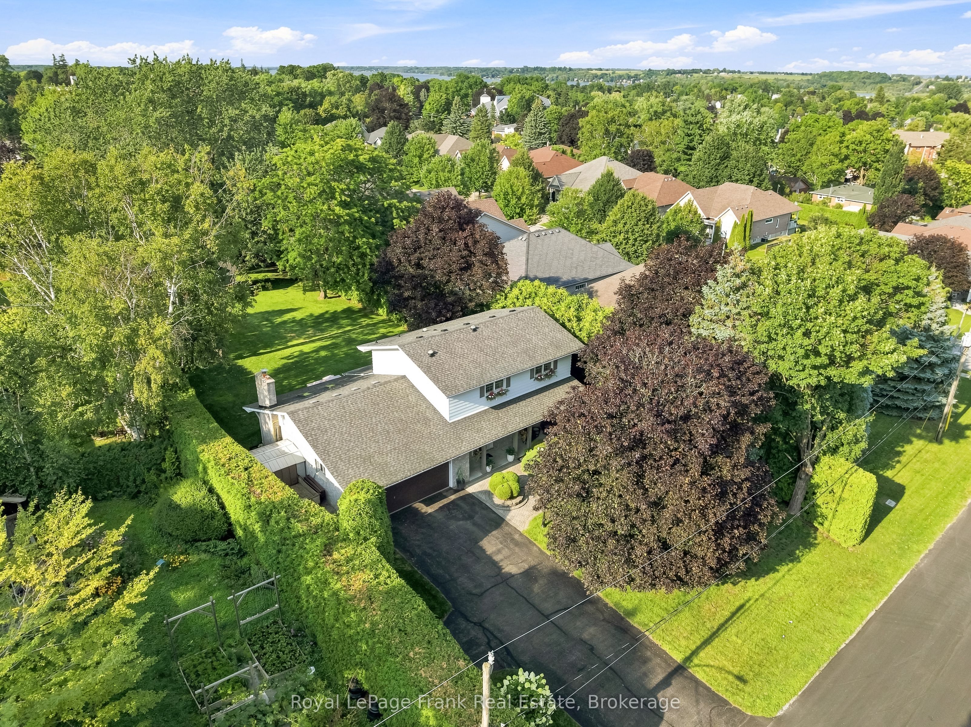 559 Alma Street, Scugog, On L9l 1c9