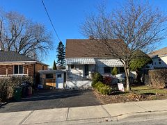 4 Jeanette Street Main, Toronto, On M1m 3g1