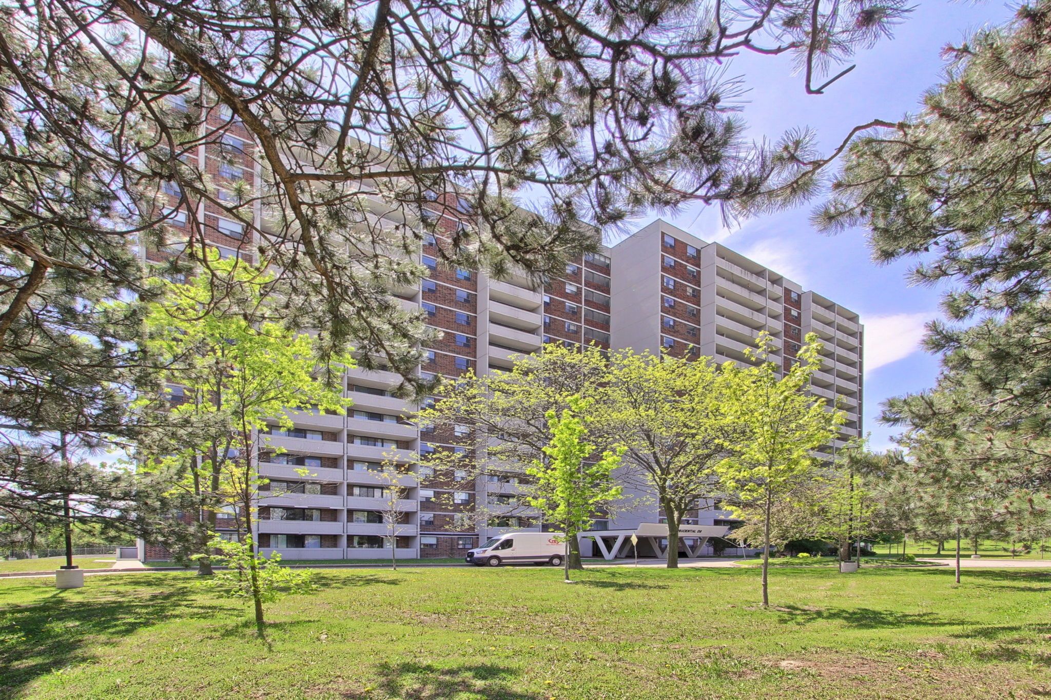 301 Prudential Drive 309, Toronto, On M1p 4v3