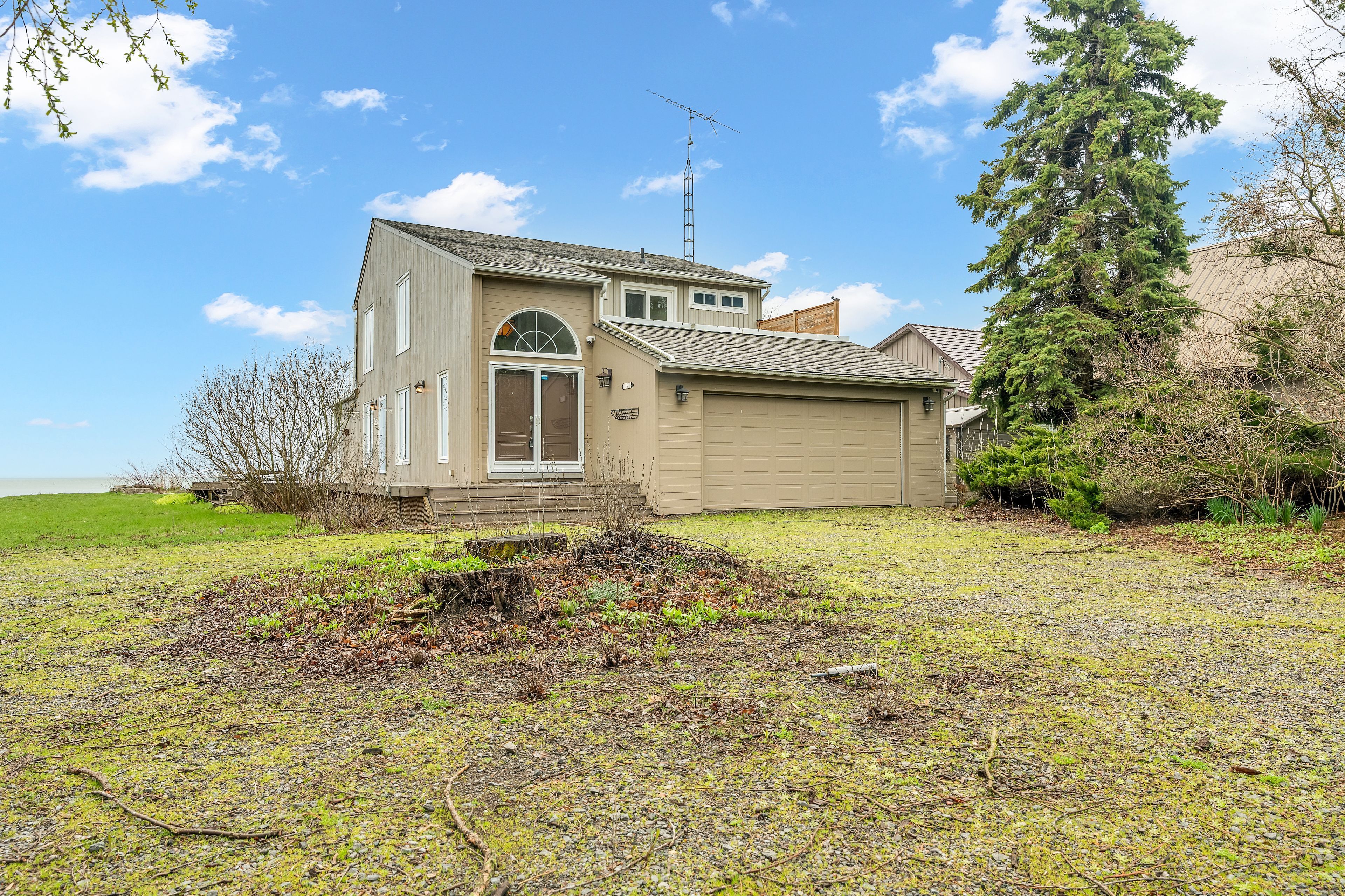 151 Cedar Crest Beach Road, Clarington, On L1c 5r2