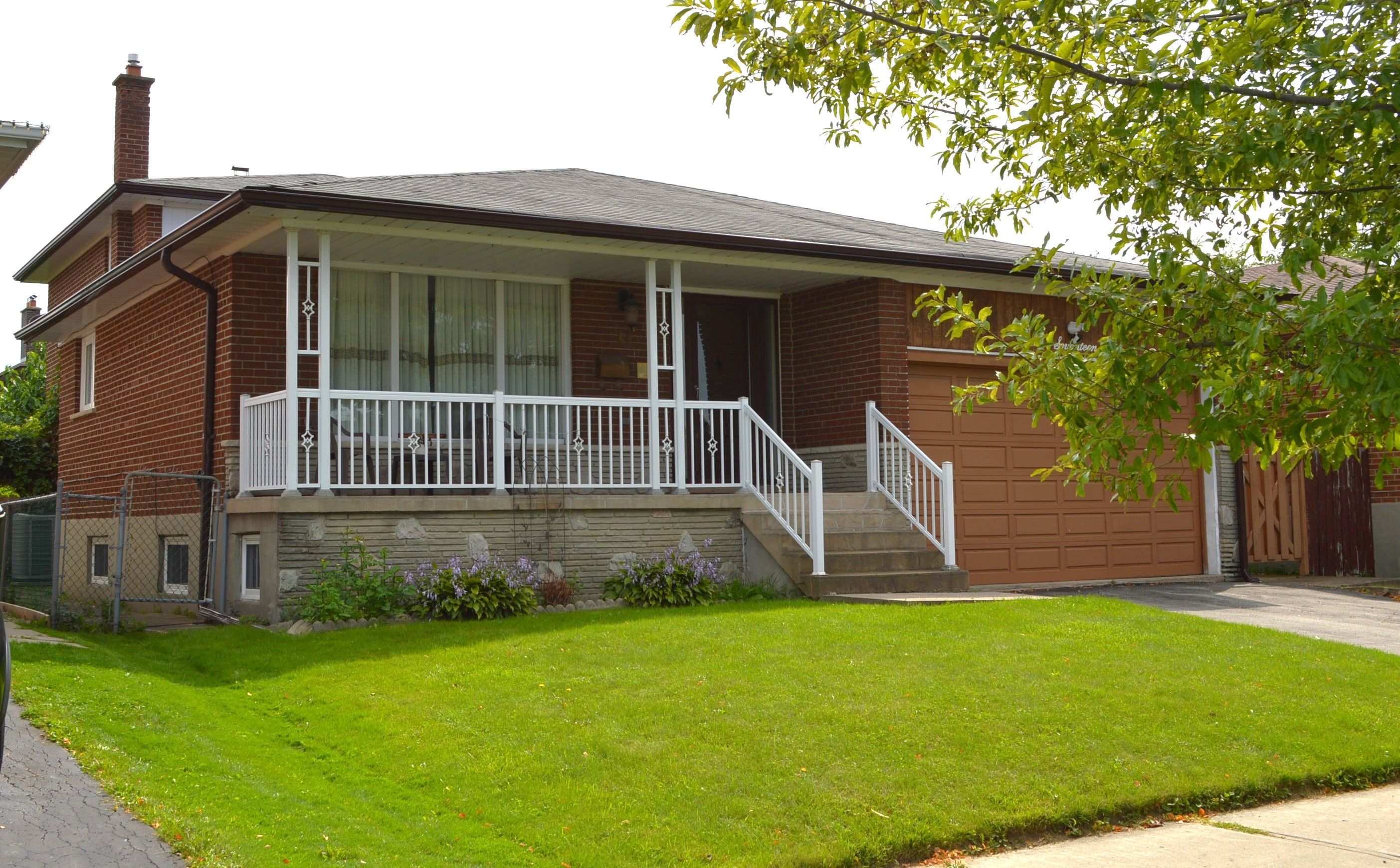 17 Altair Avenue, Toronto, On M1w 2r1