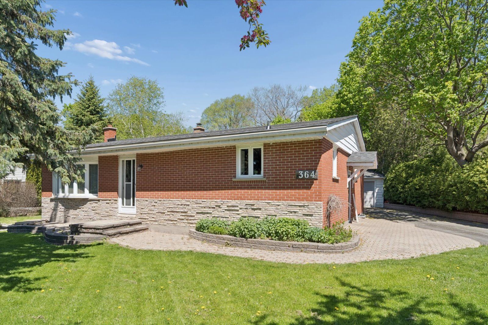 364 King Street E, Clarington, On L1c 3k5