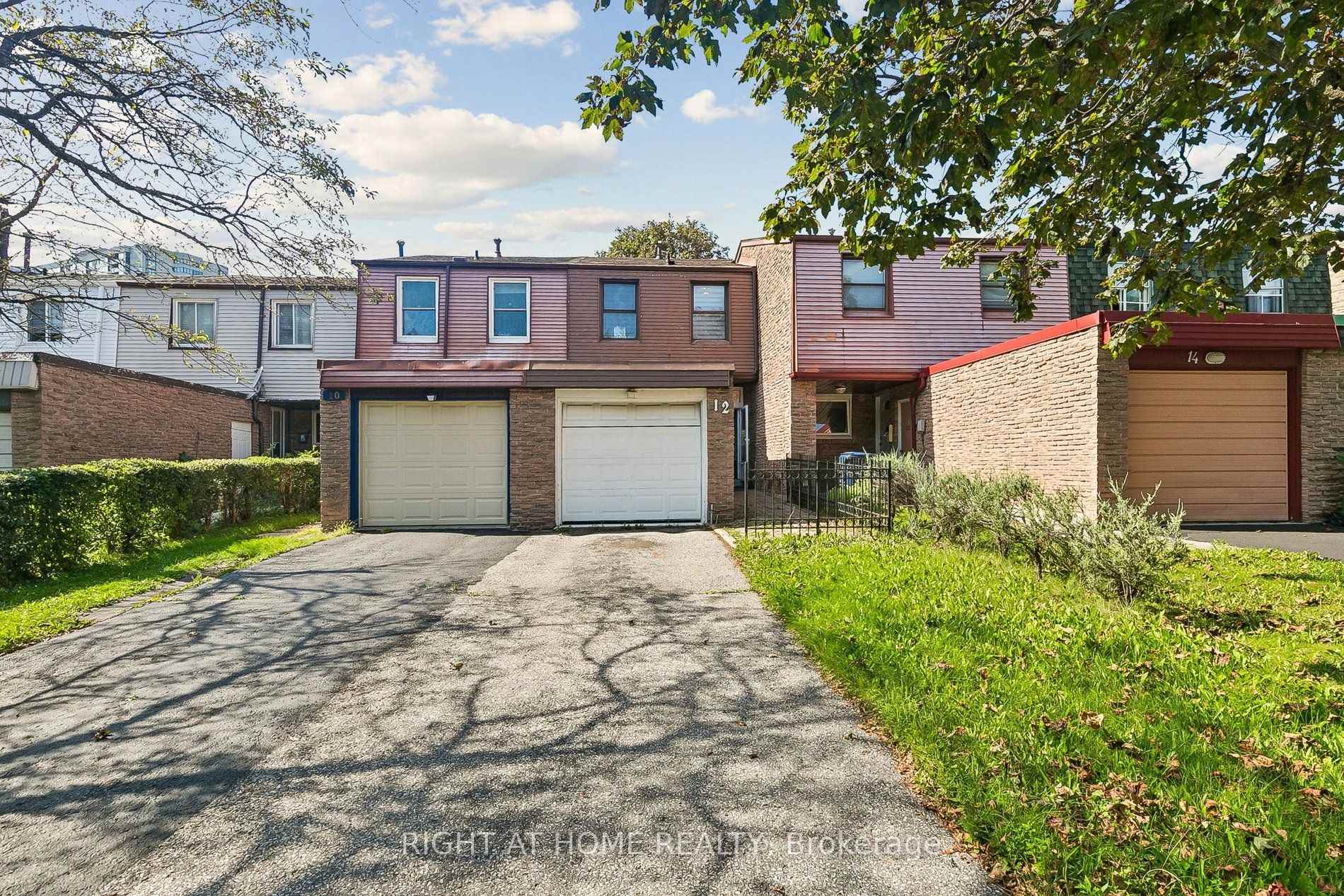 12 L'Amoreaux Drive, Toronto, On M1w 2l9