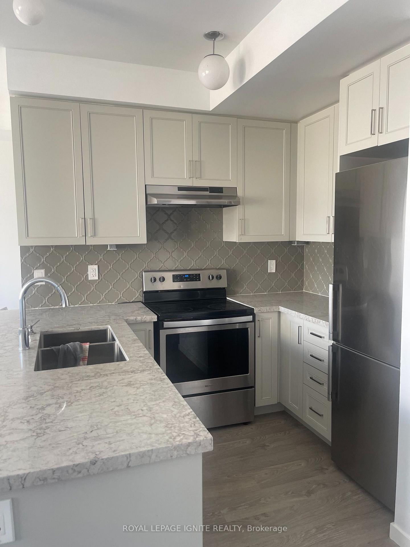 1711 Pure Springs Boulevard 517, Pickering, On L1x 0e3