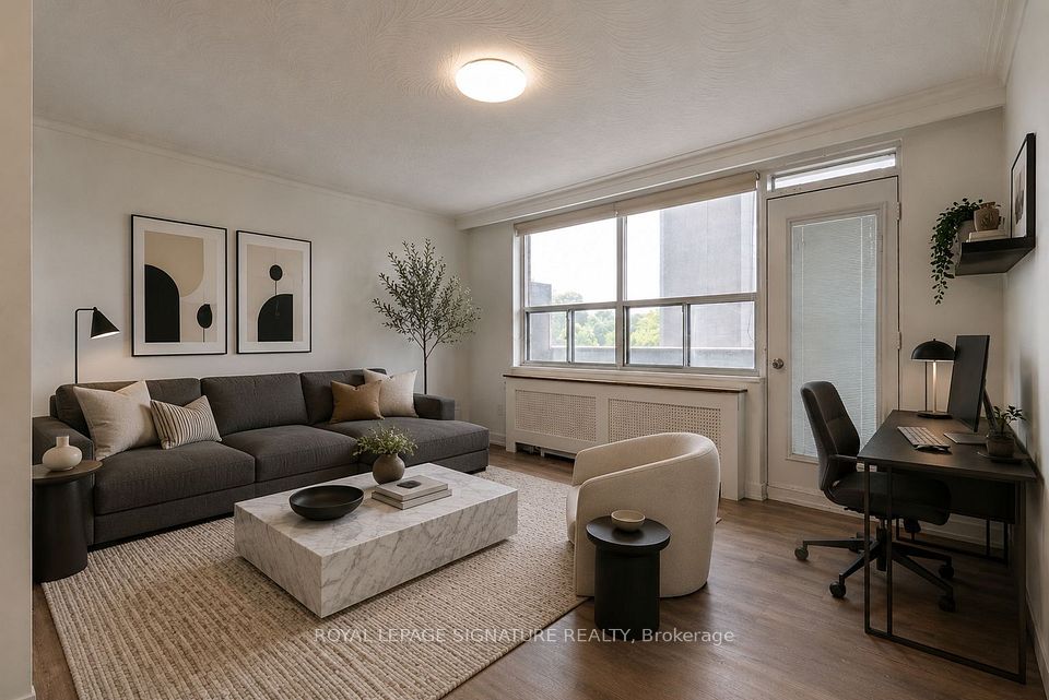 15 Gamble Avenue 303, Toronto, On M4k 2h3